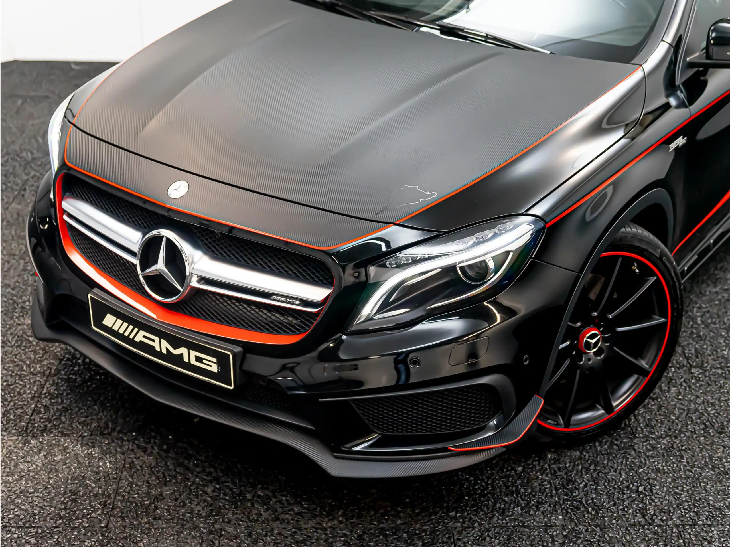 Mercedes-Benz - GLA 45 AMG