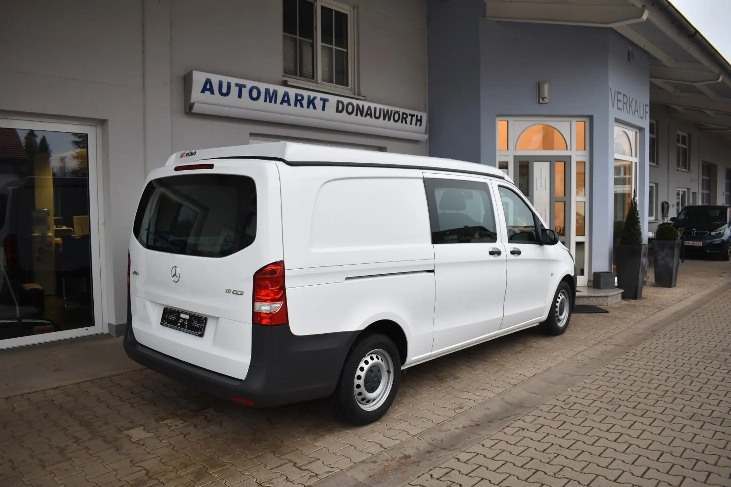 Mercedes-Benz - Vito