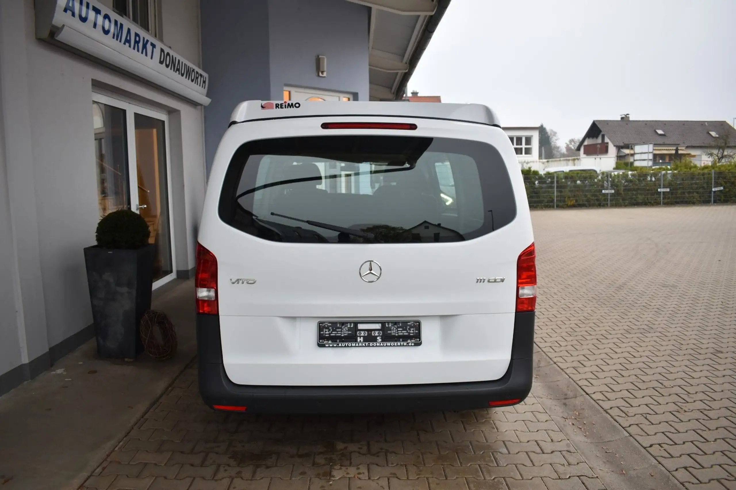 Mercedes-Benz - Vito