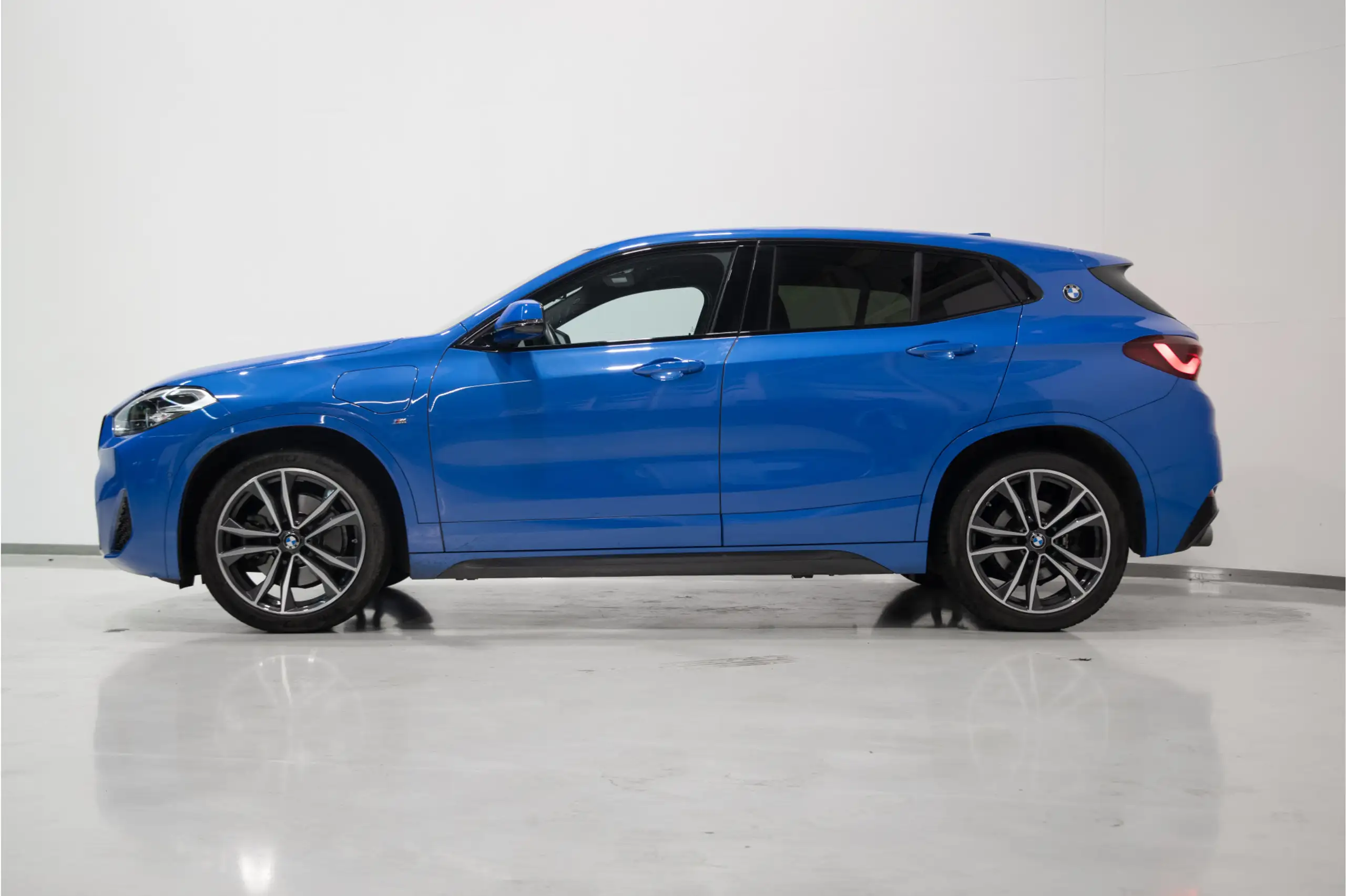 BMW - X2