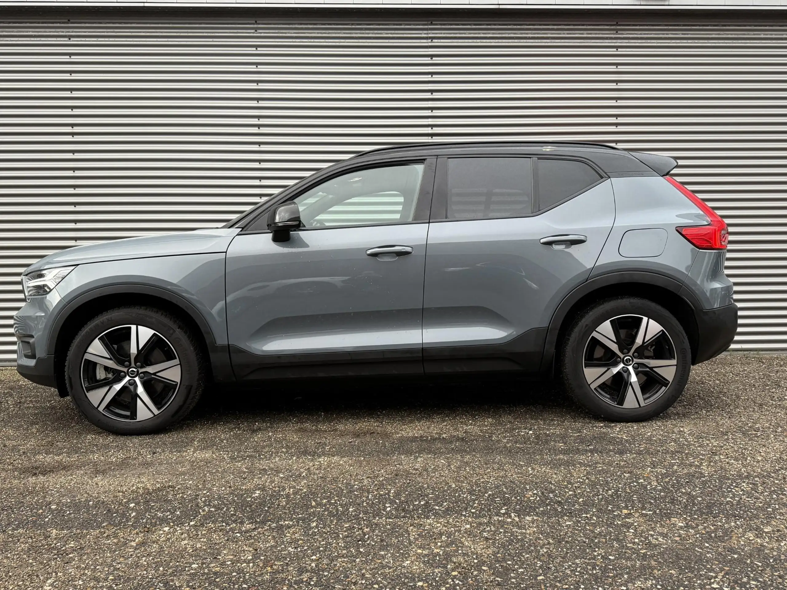 Volvo - XC40