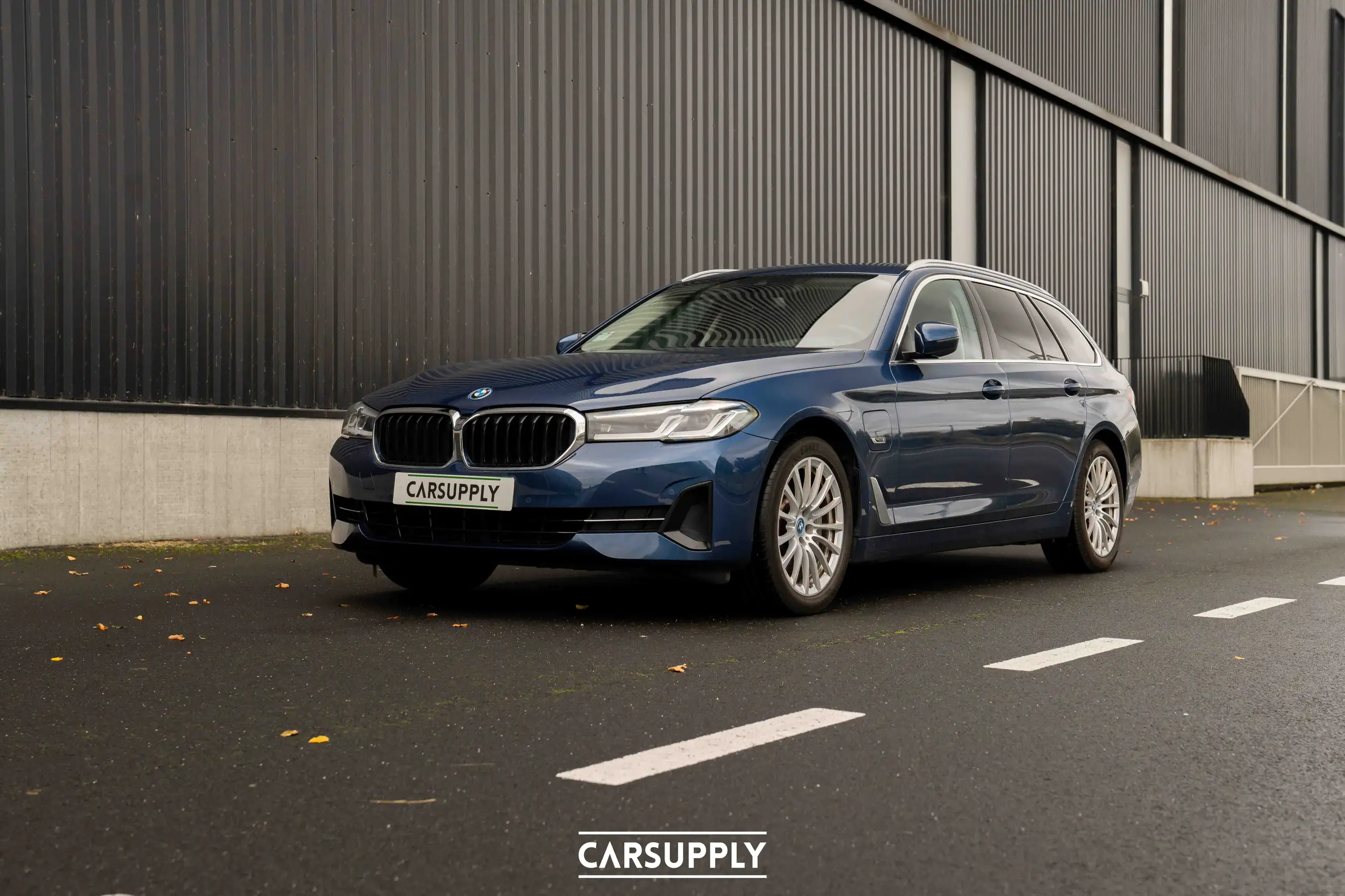 BMW - 530