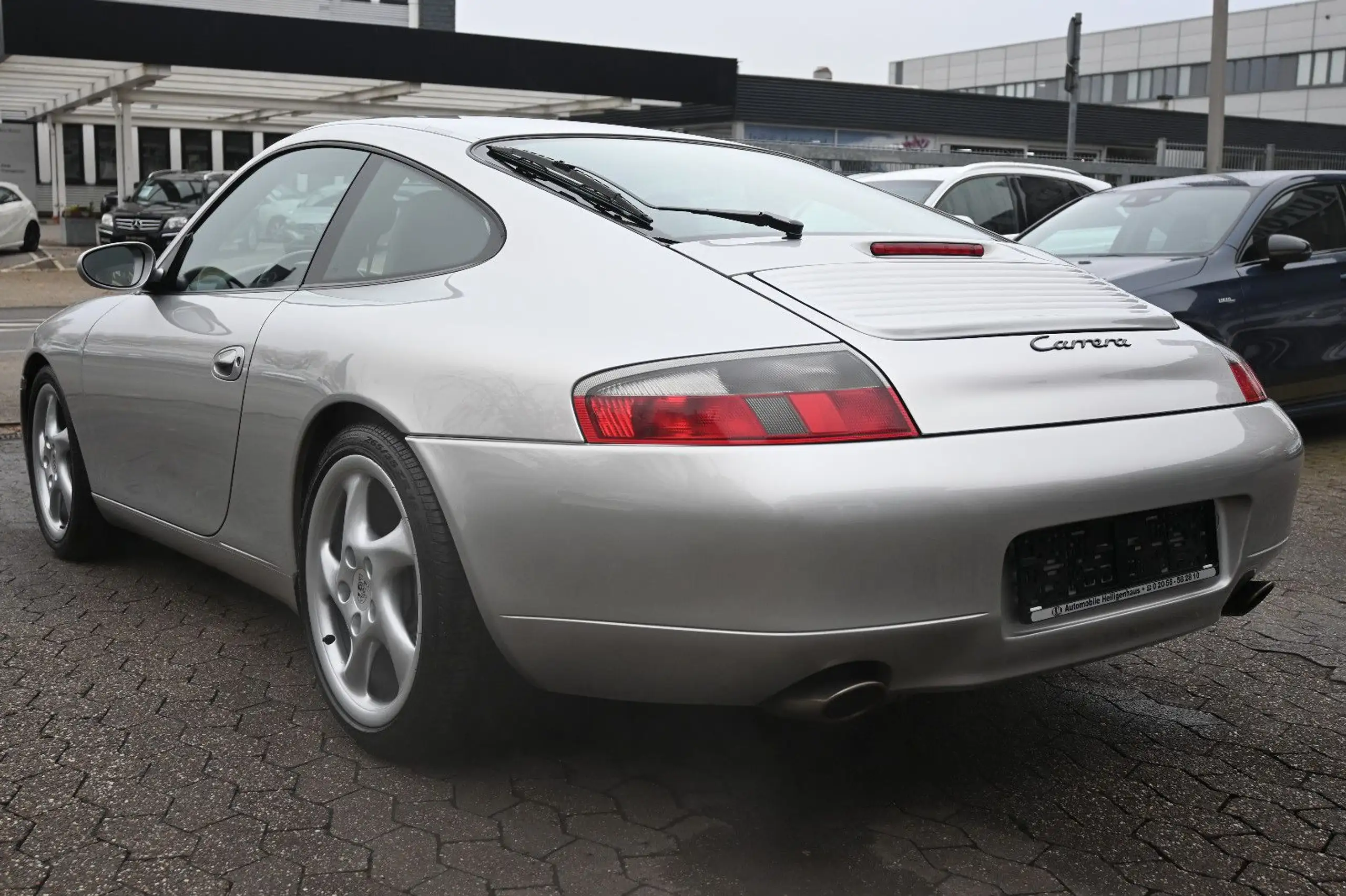 Porsche - 996