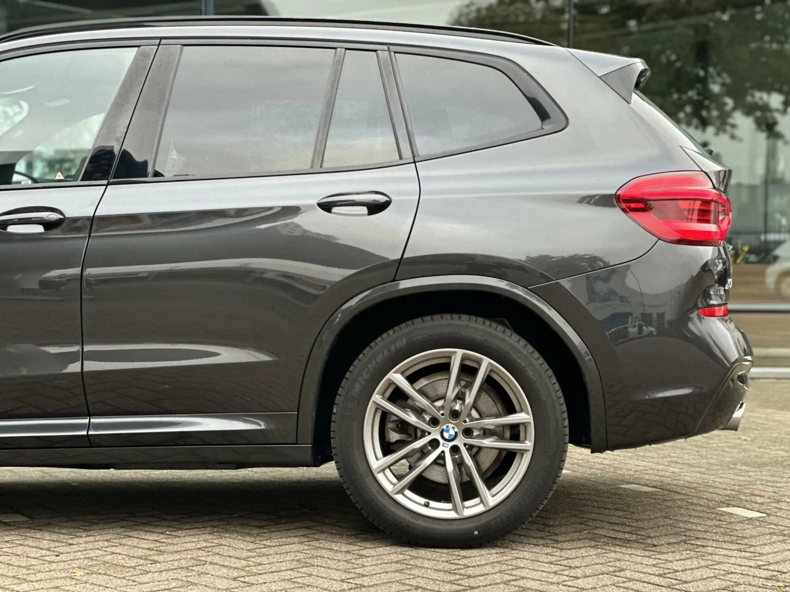 BMW - X3