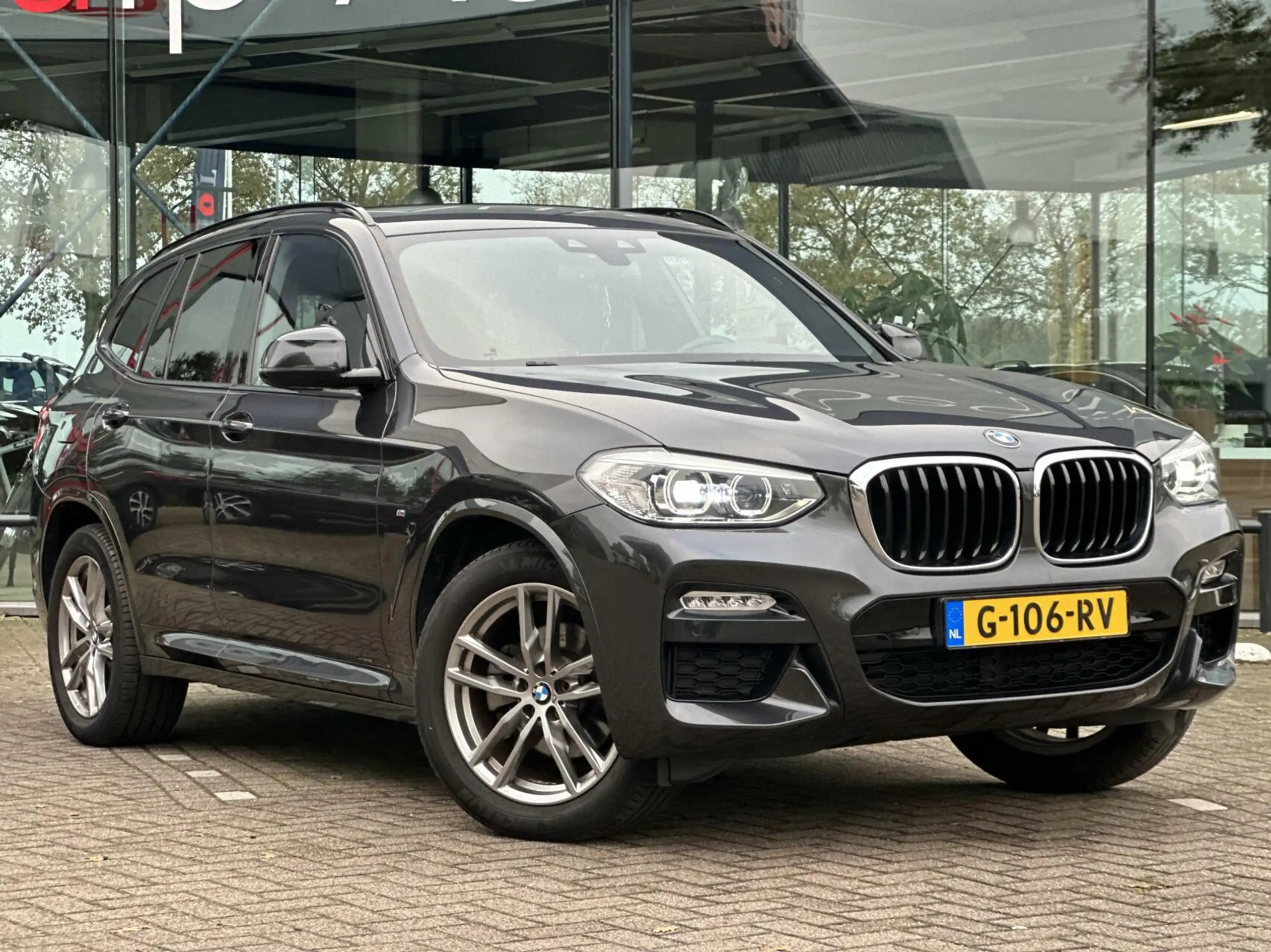 BMW - X3