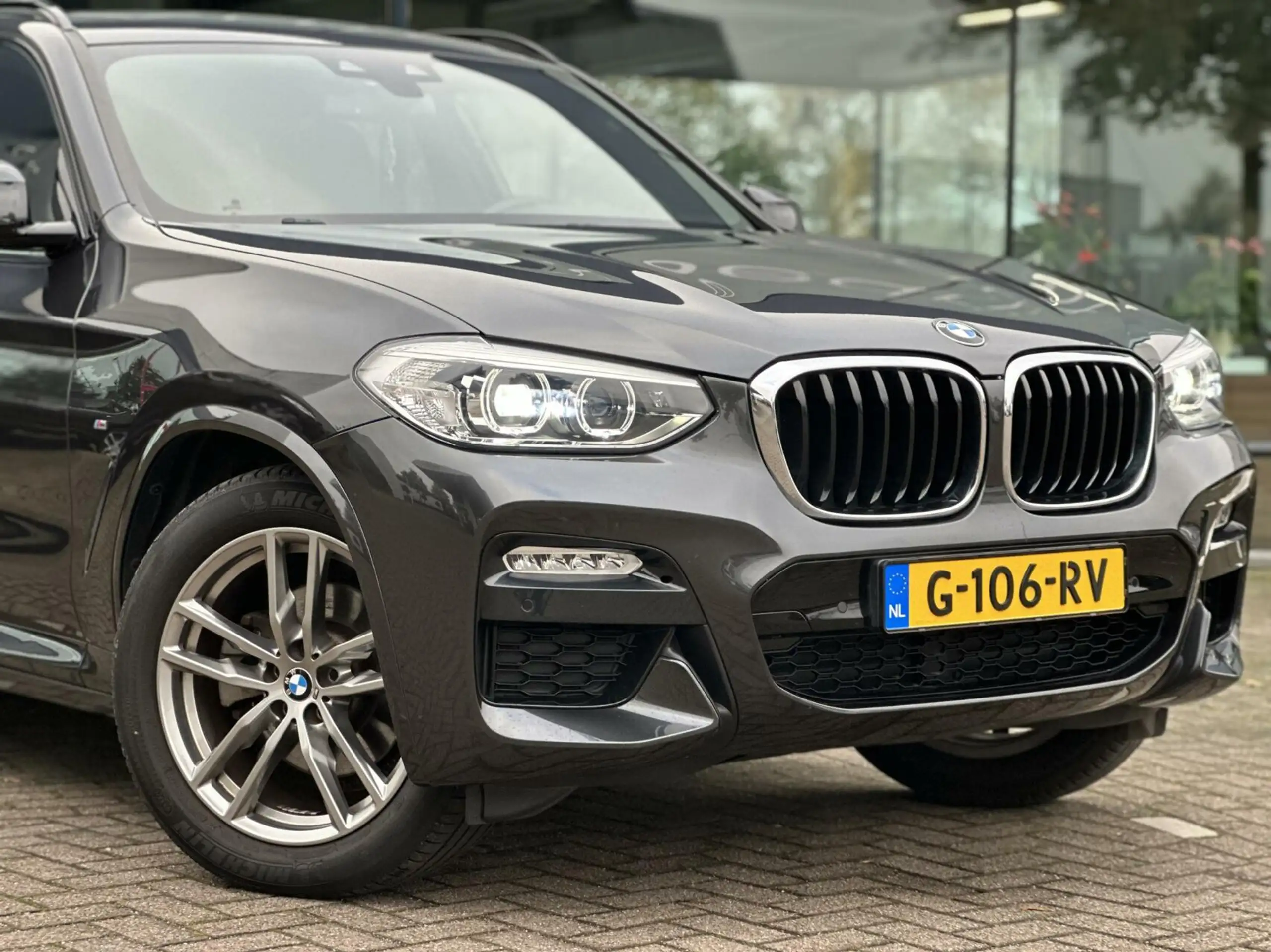 BMW - X3