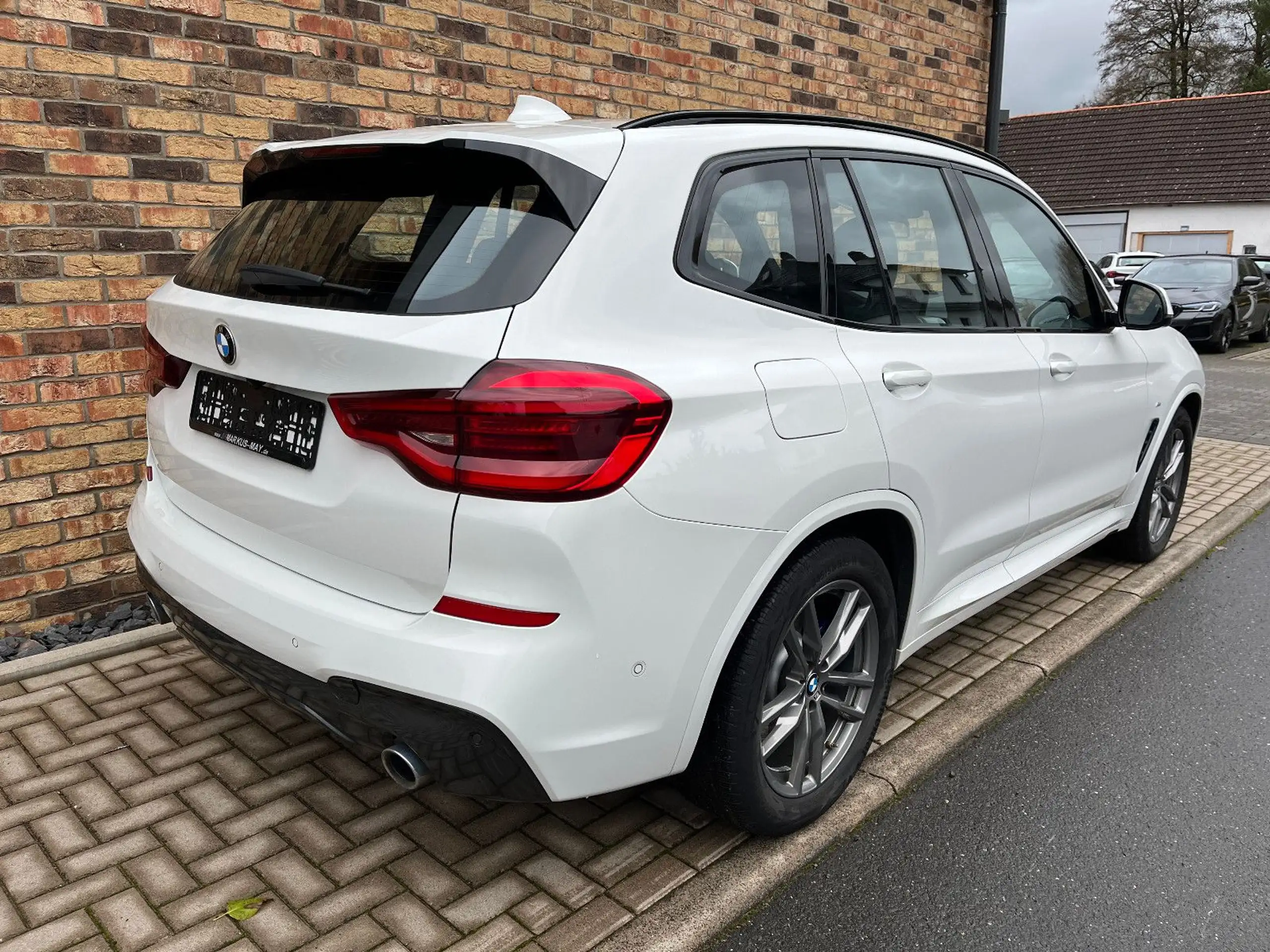 BMW - X3