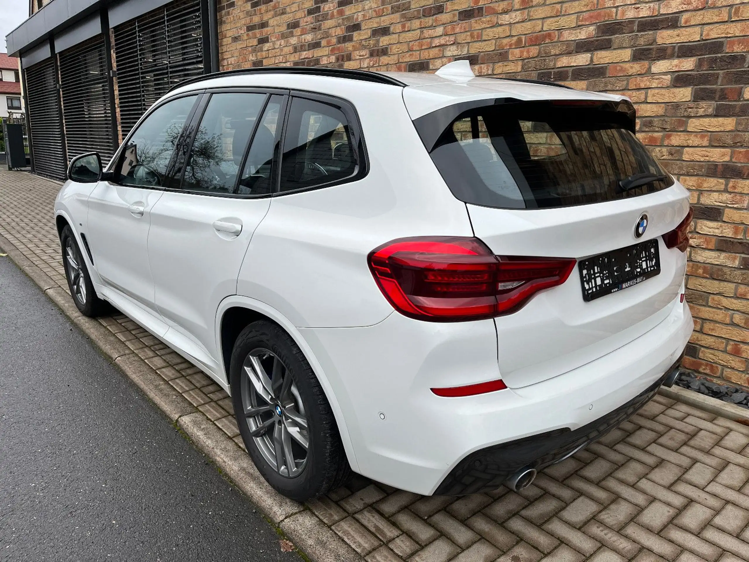 BMW - X3