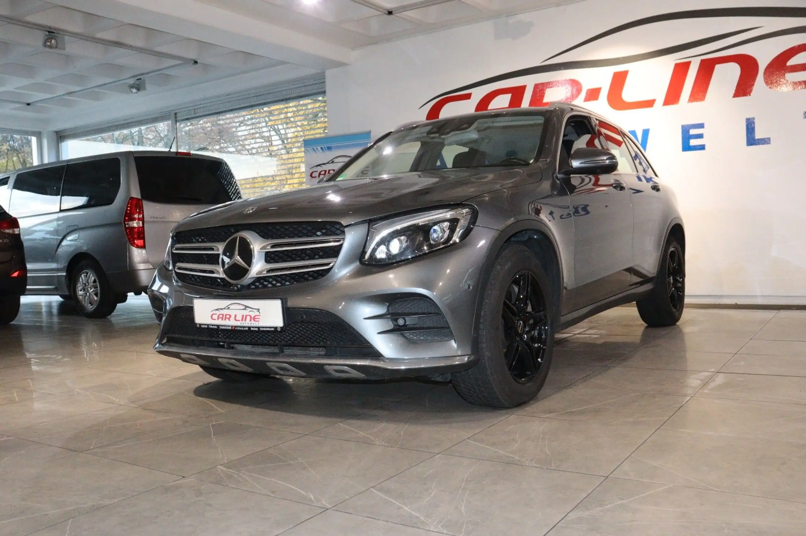 Mercedes-Benz - GLC 350