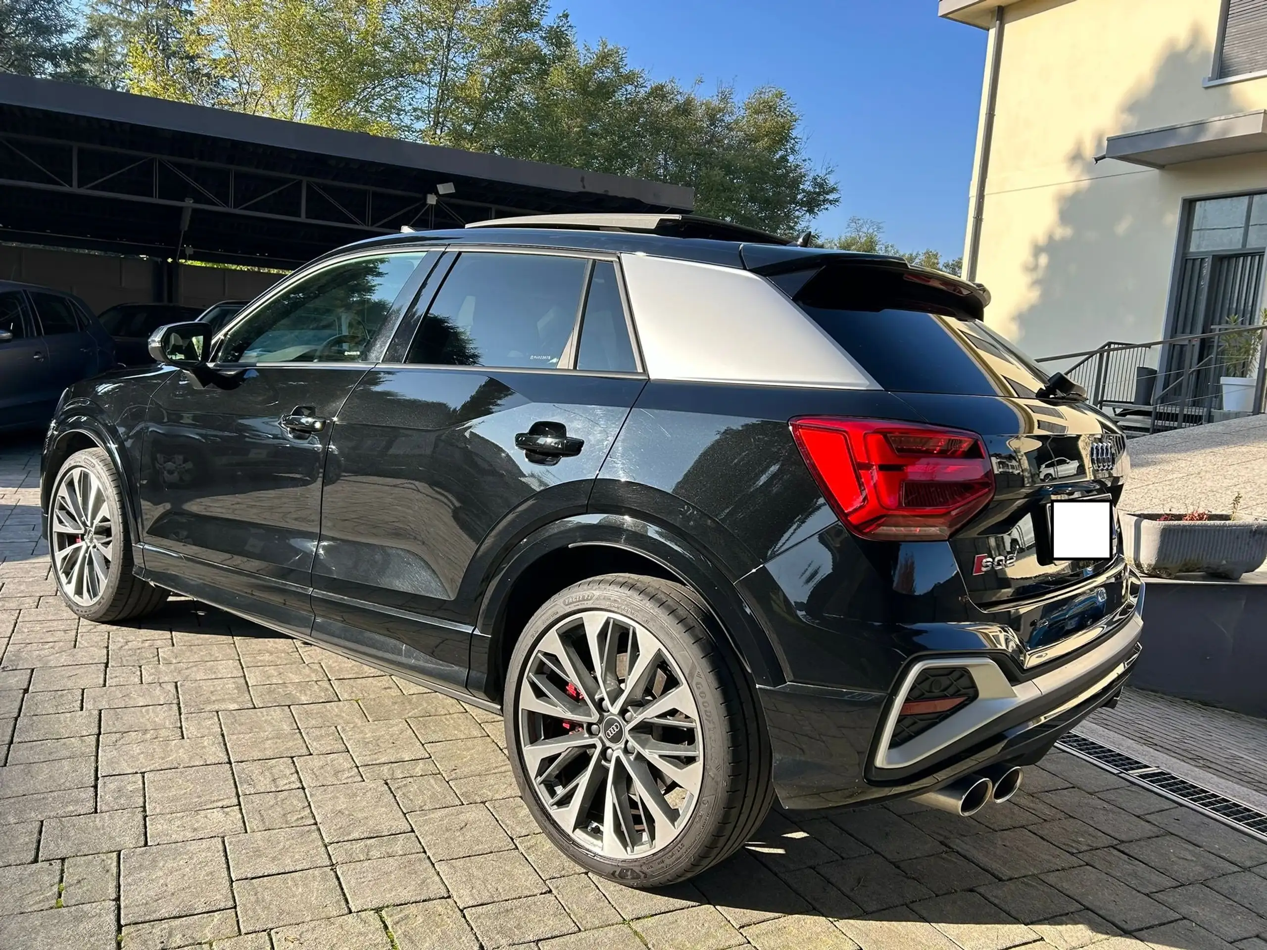 Audi - SQ2