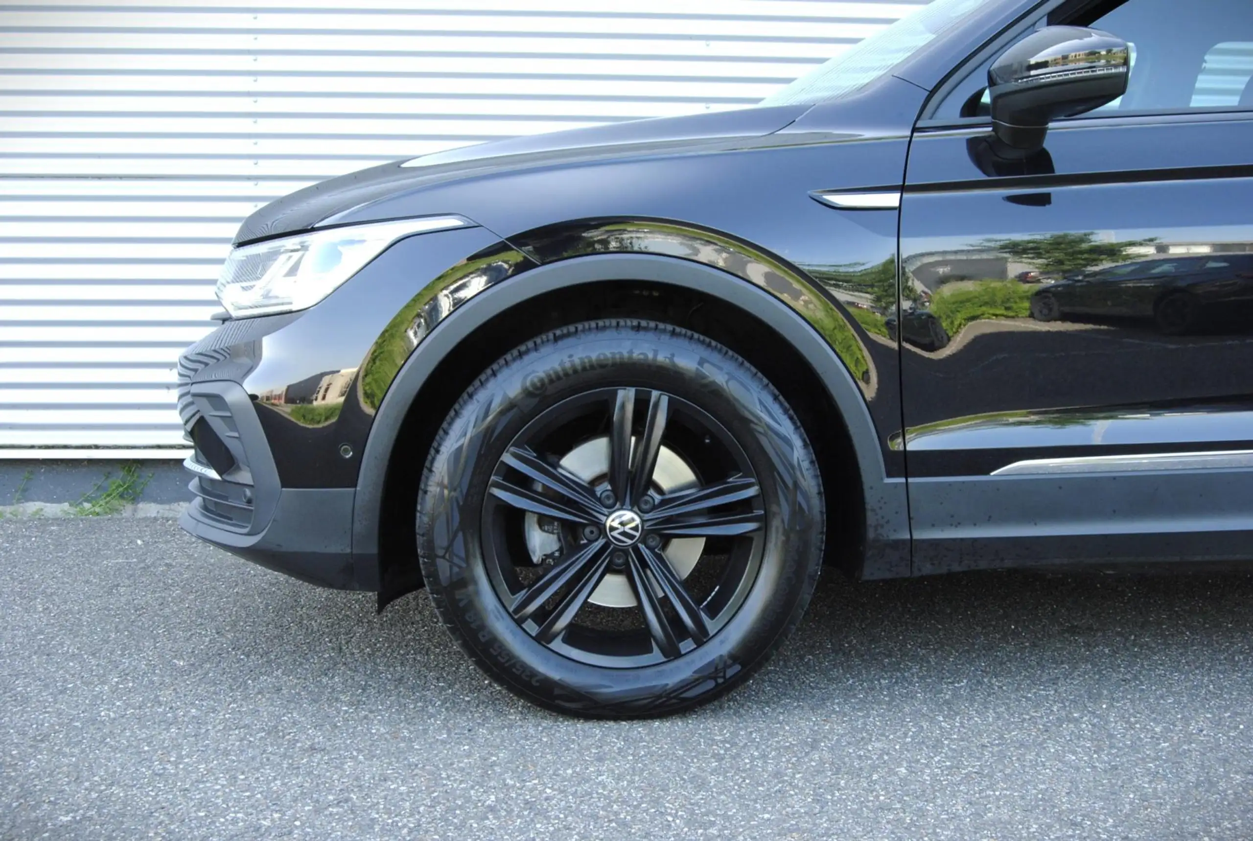 Volkswagen - Tiguan