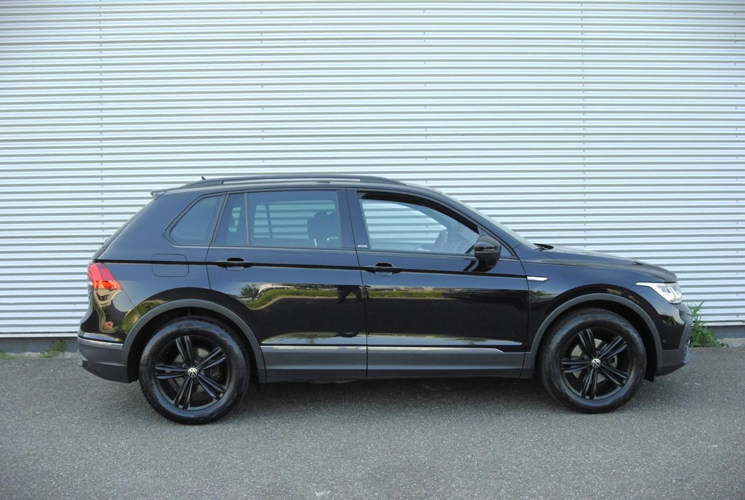 Volkswagen - Tiguan