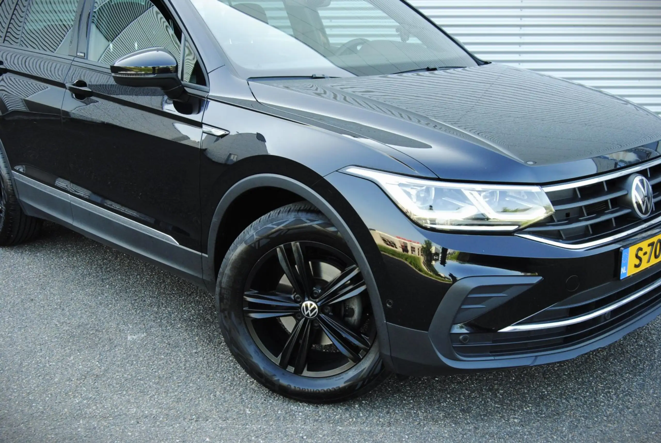 Volkswagen - Tiguan