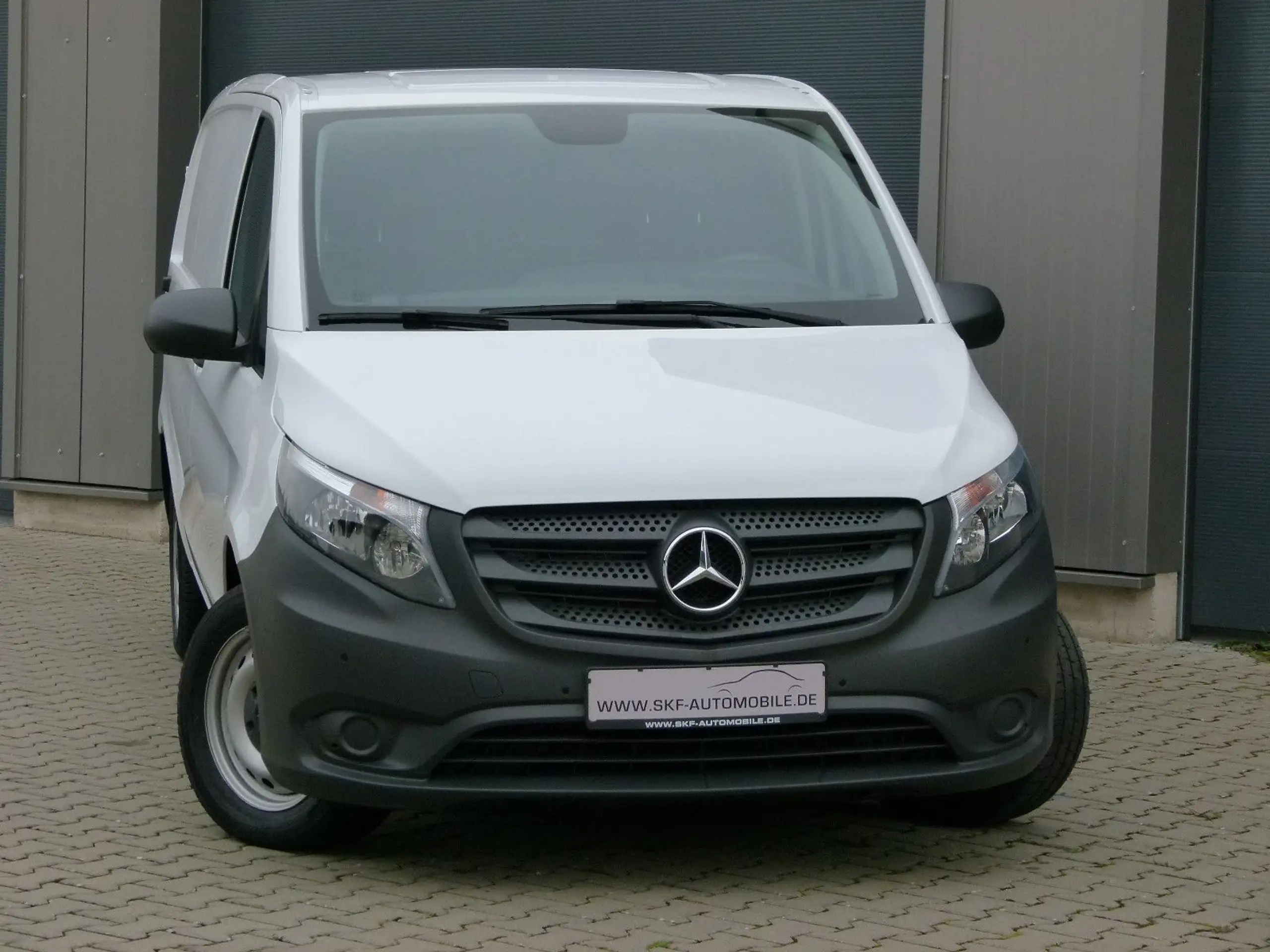 Mercedes-Benz - Vito