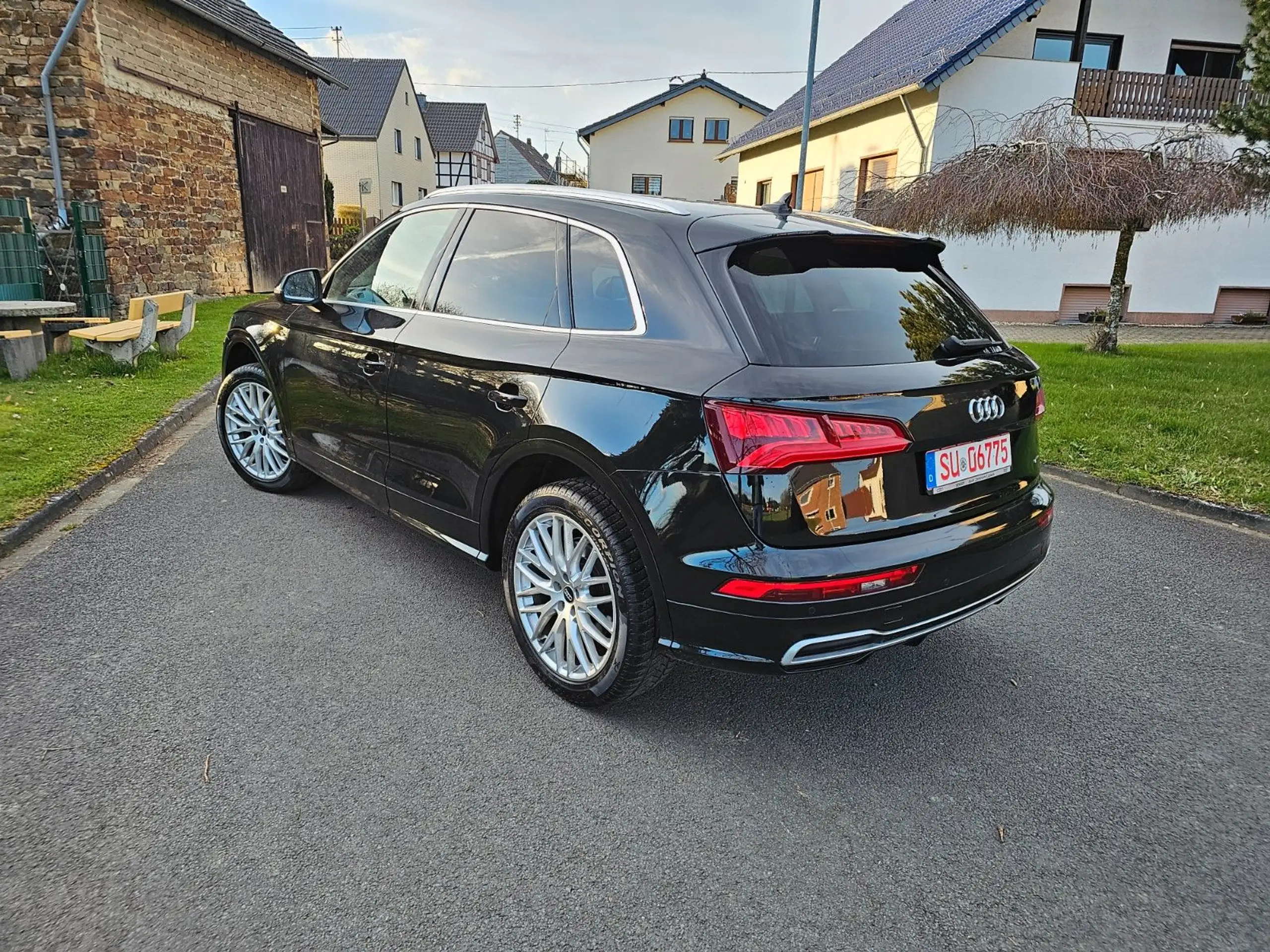 Audi - Q5