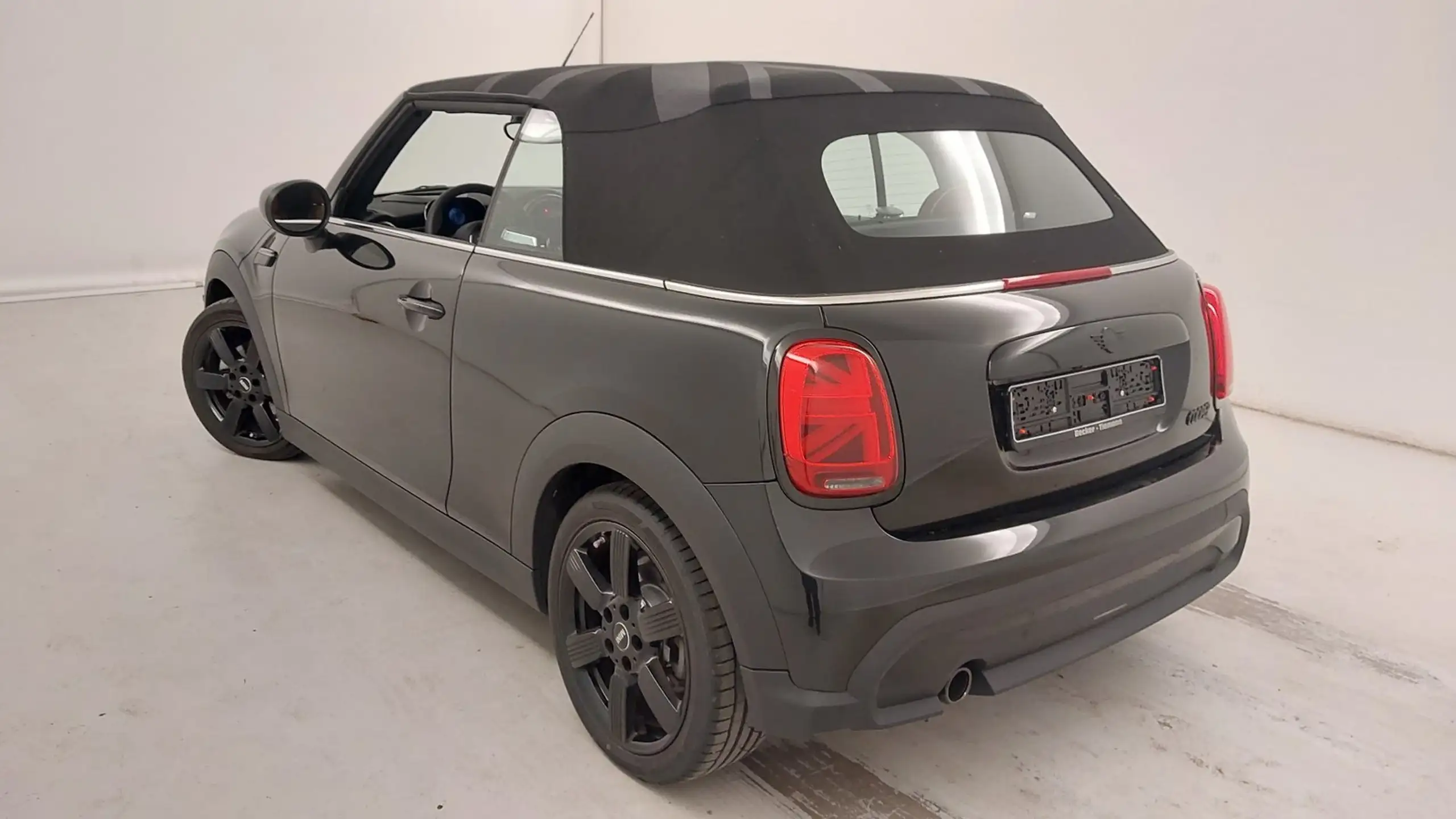 MINI - Cooper Cabrio