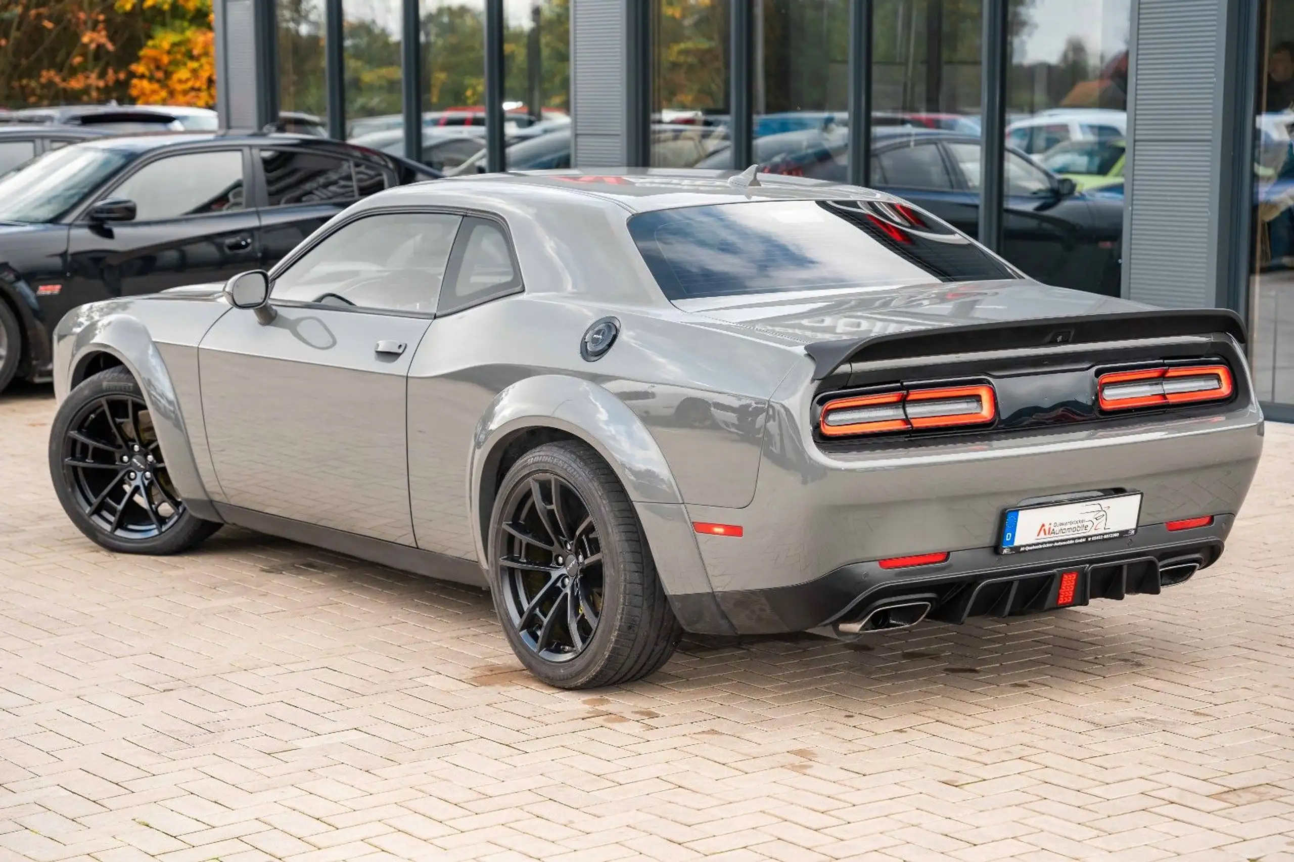 Dodge - Challenger