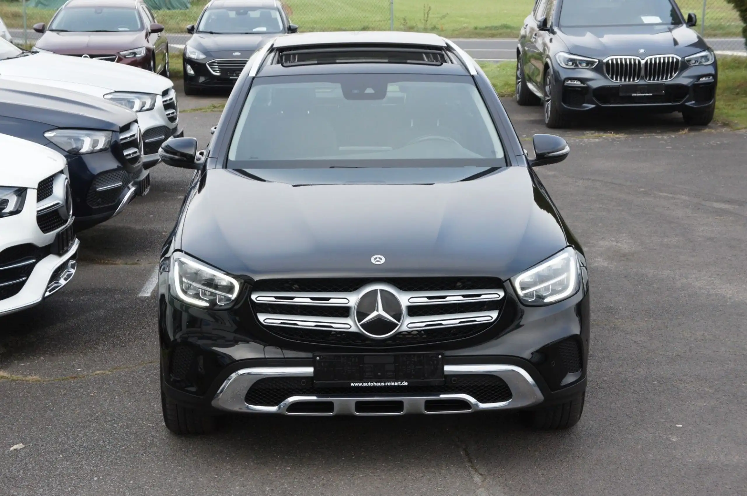 Mercedes-Benz - GLC 300