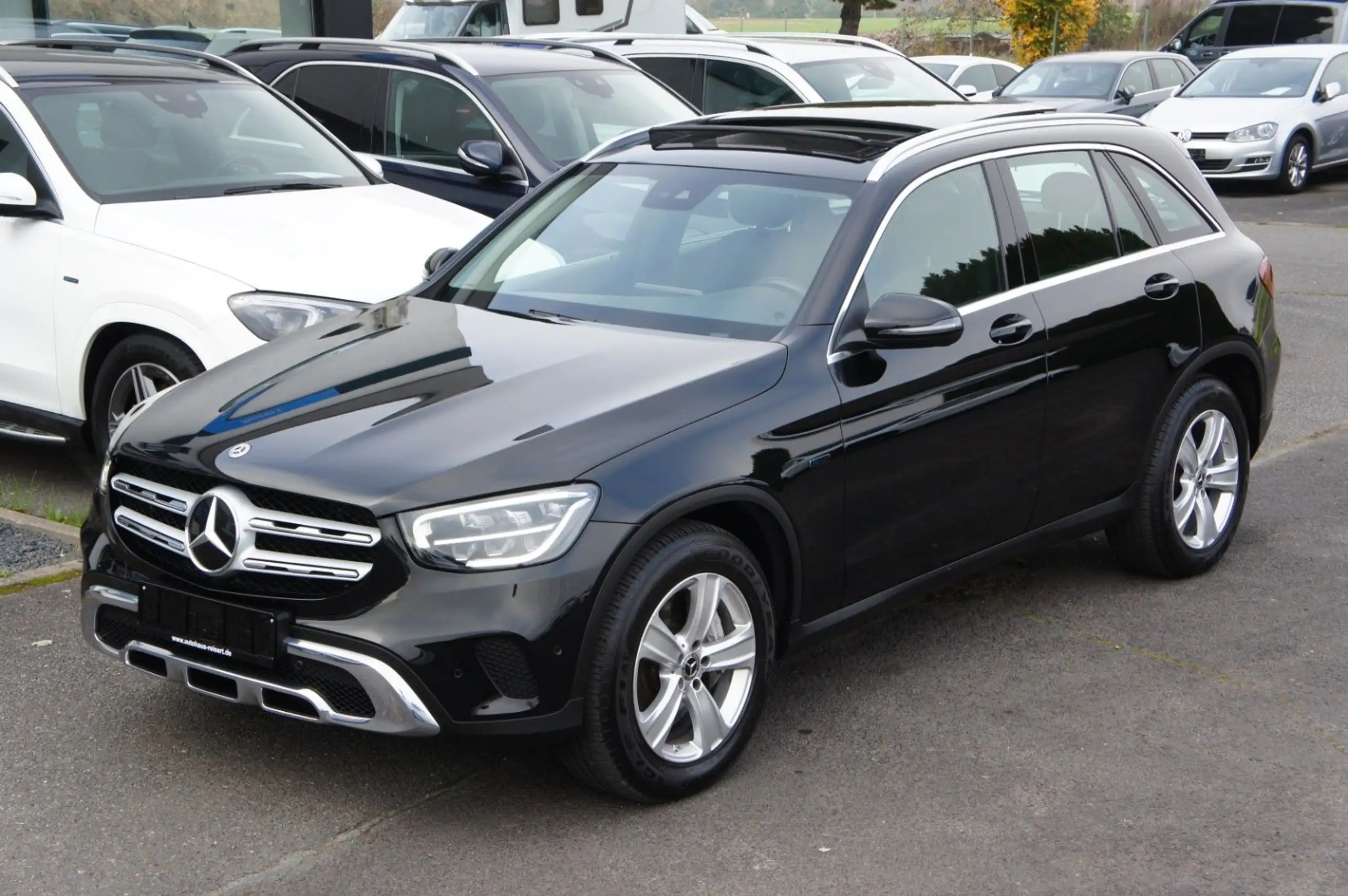 Mercedes-Benz - GLC 300