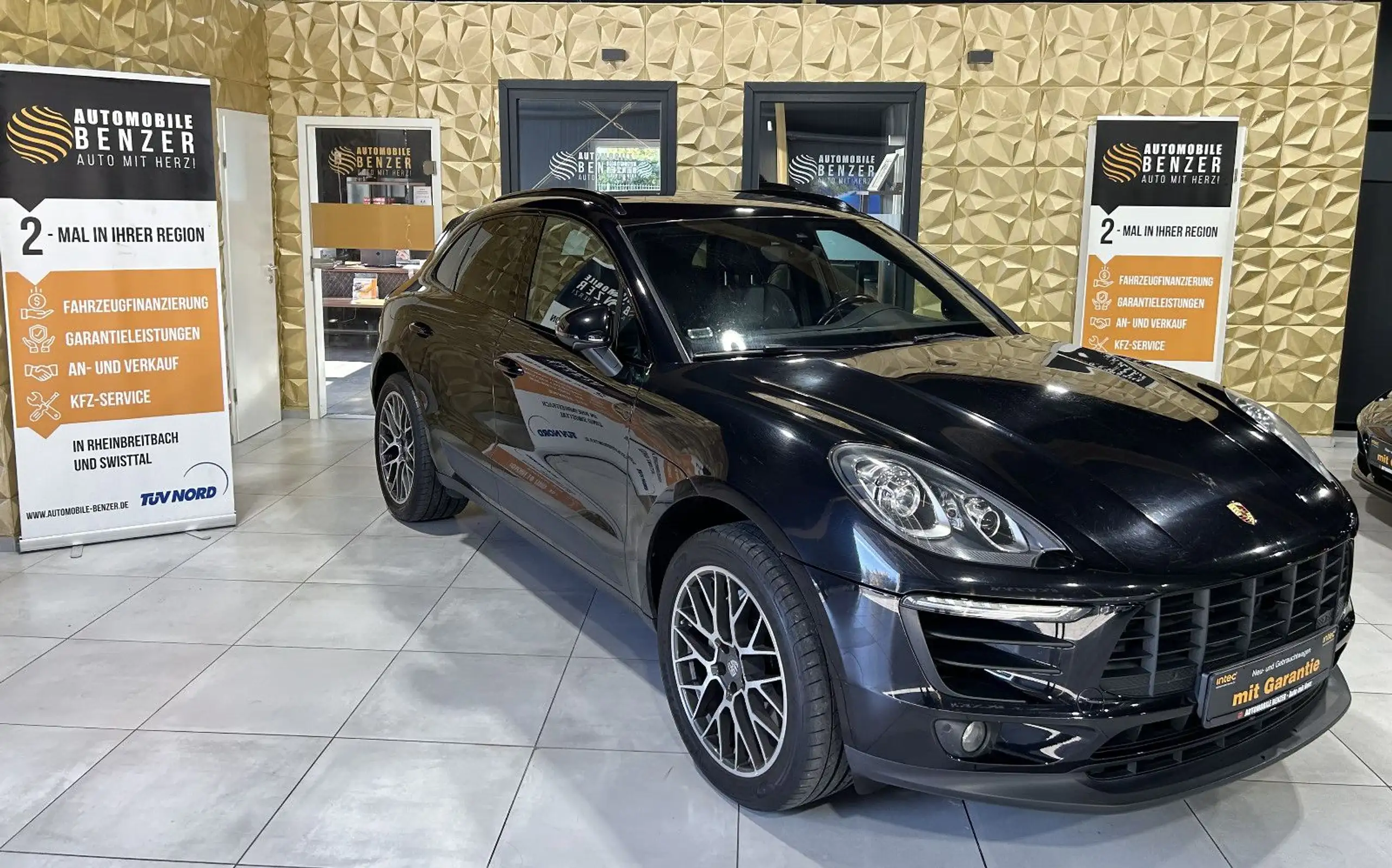 Porsche - Macan