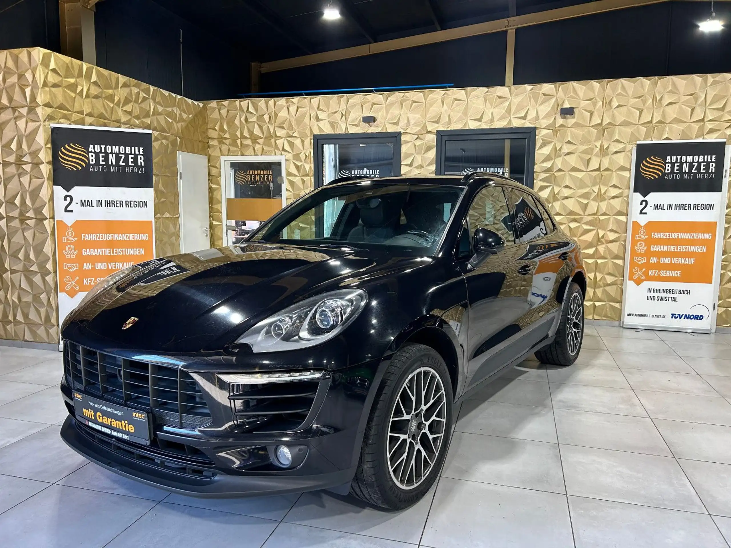 Porsche - Macan