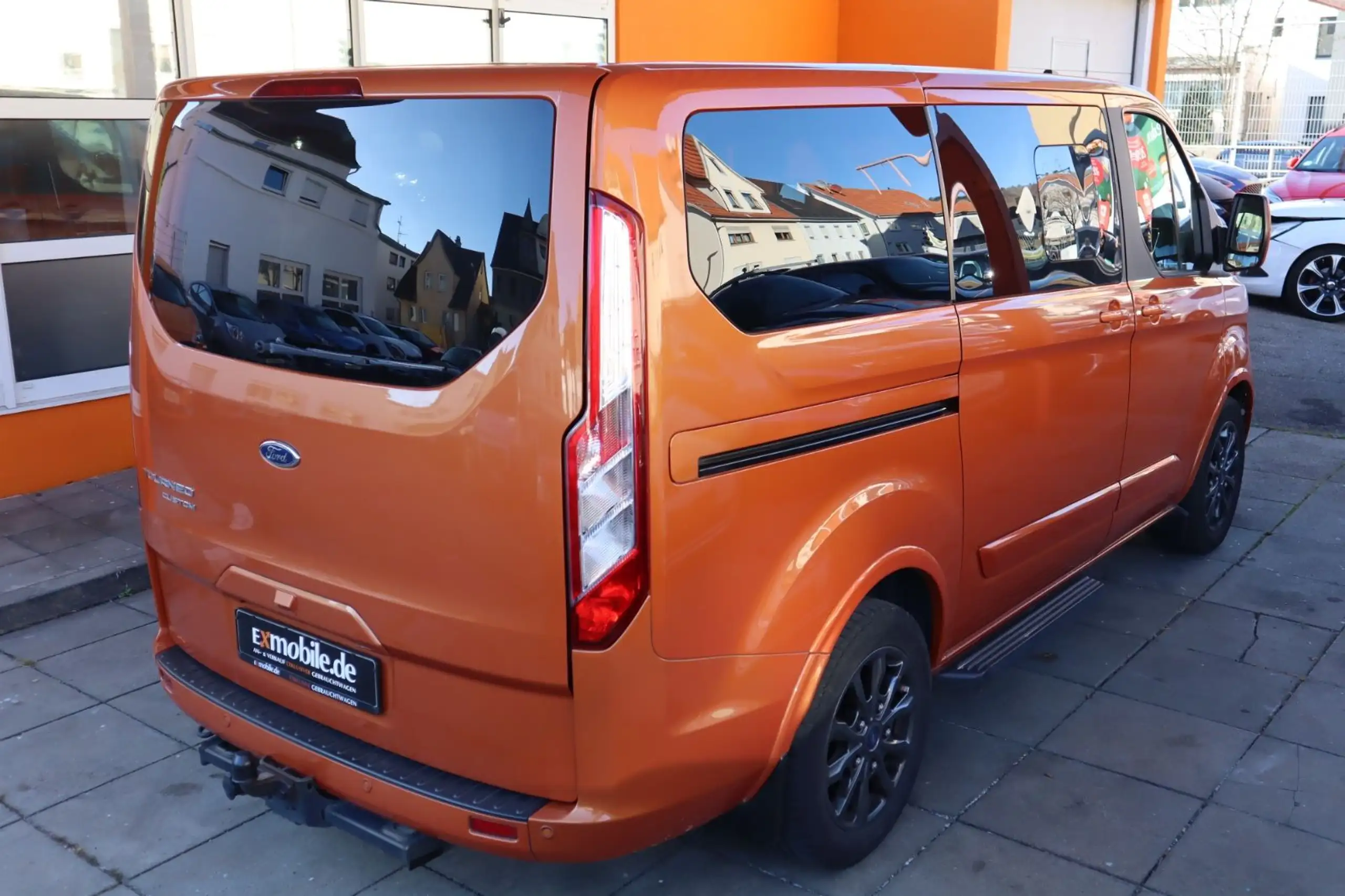 Ford - Tourneo Custom