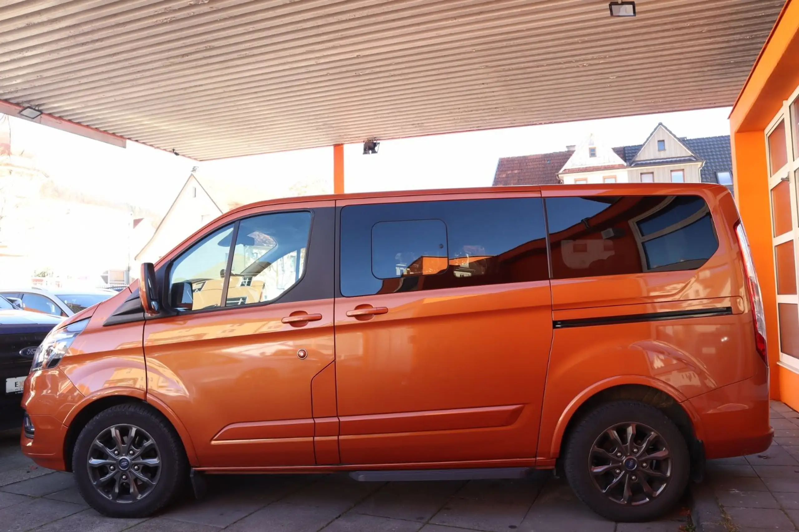 Ford - Tourneo Custom