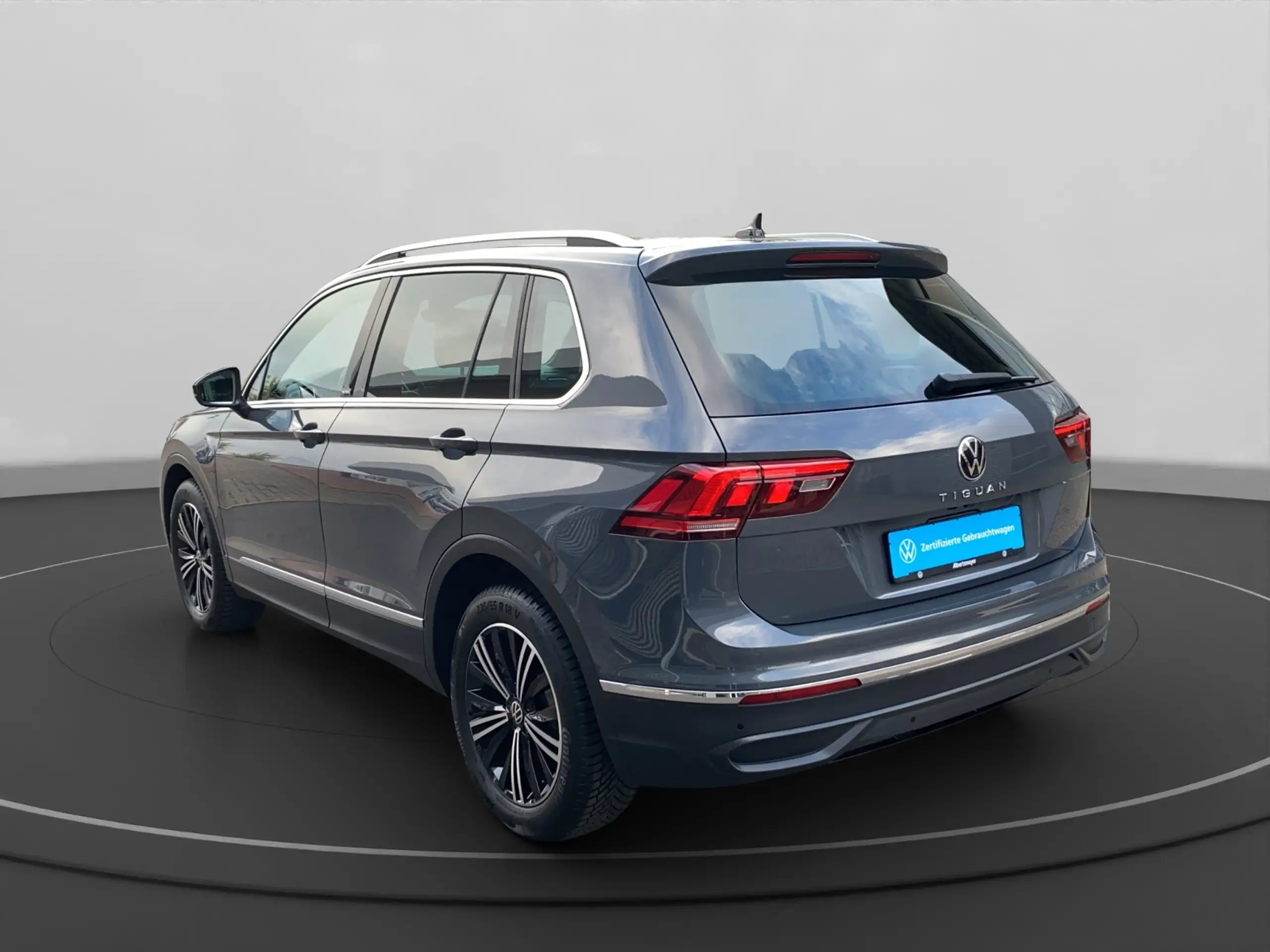 Volkswagen - Tiguan