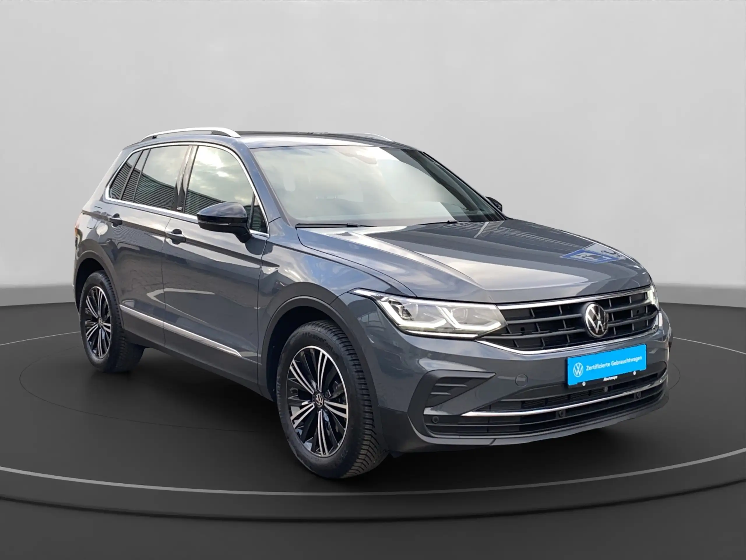 Volkswagen - Tiguan