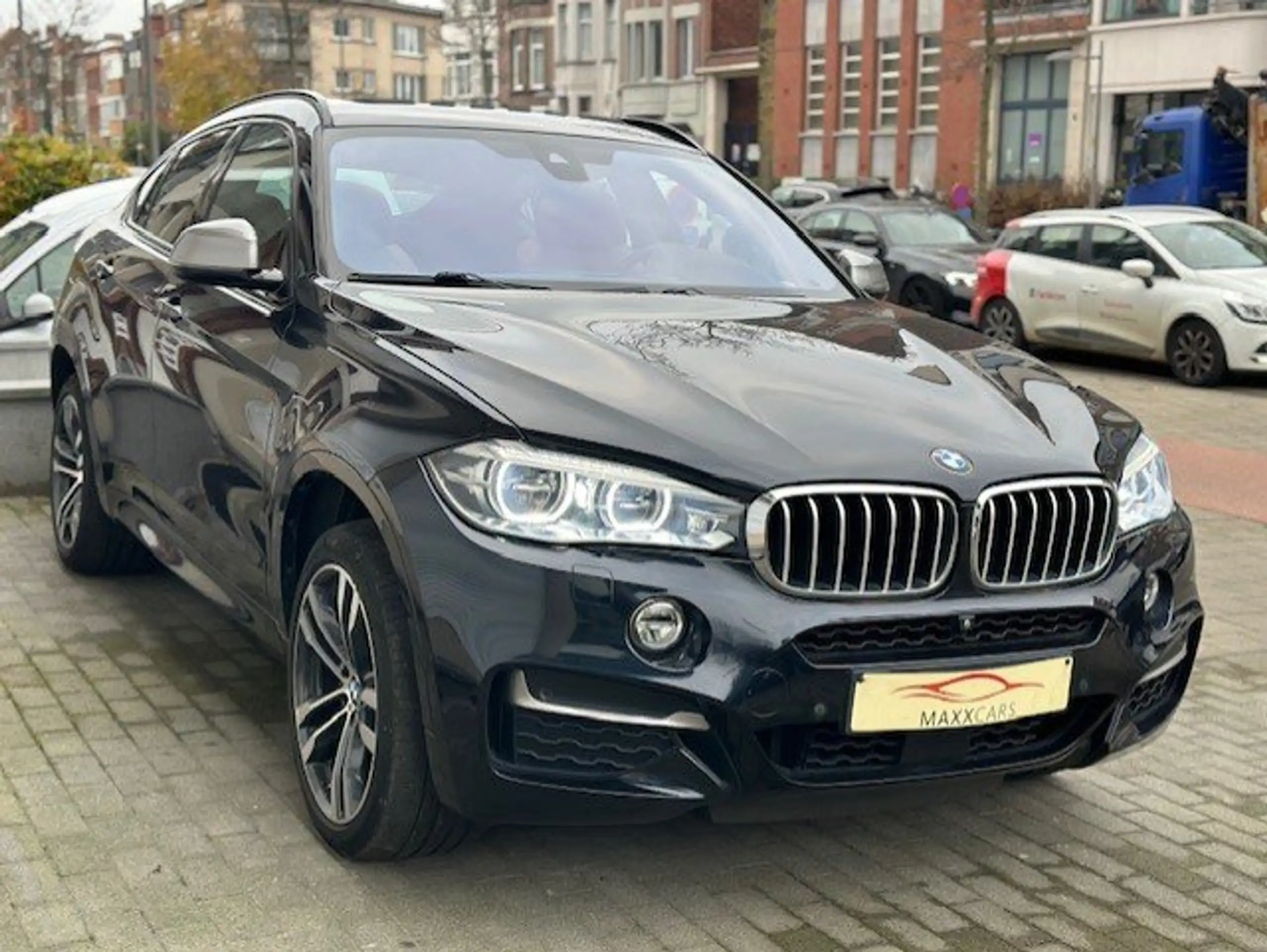 BMW - X6 M