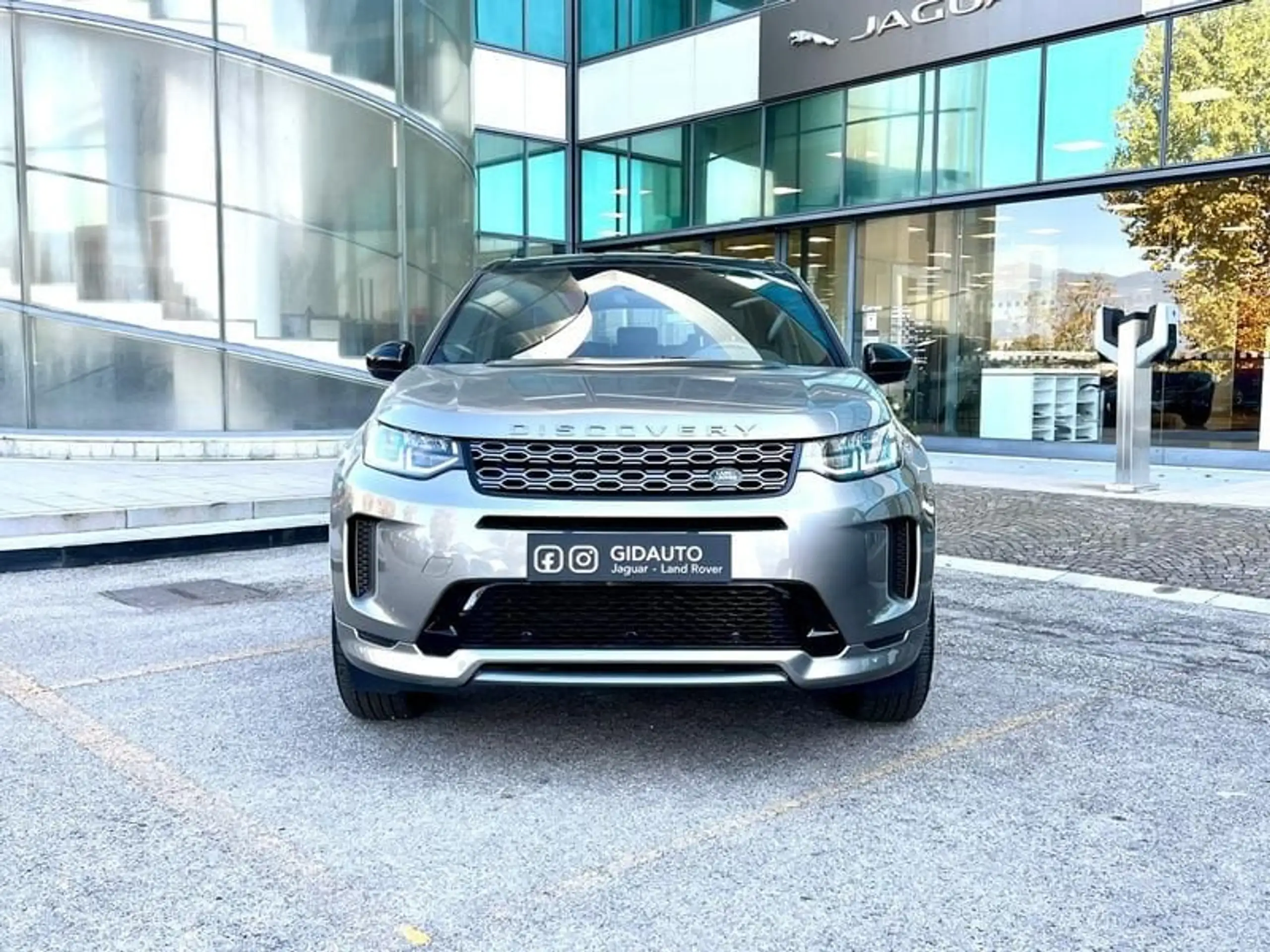 Land Rover - Discovery Sport