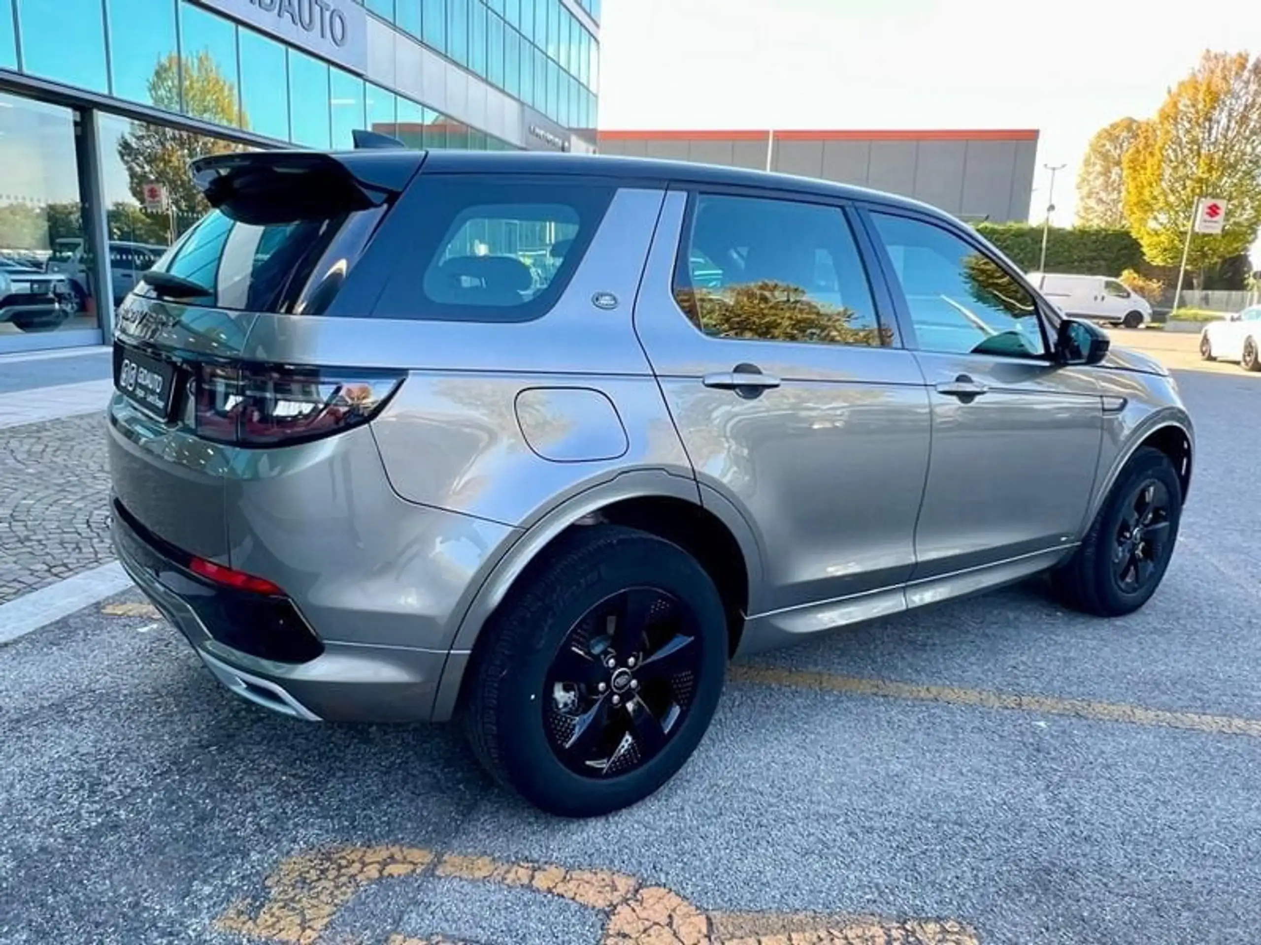 Land Rover - Discovery Sport