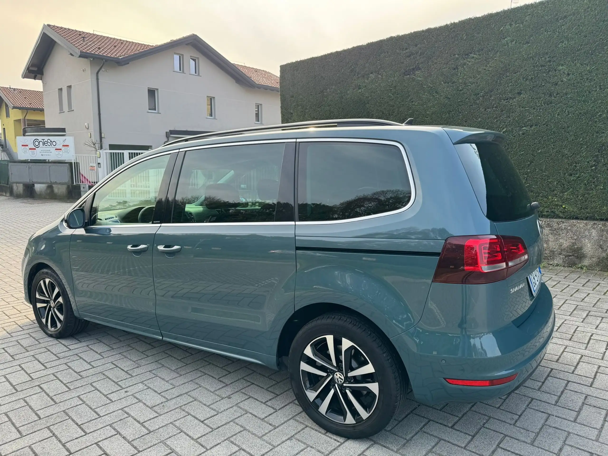 Volkswagen - Sharan