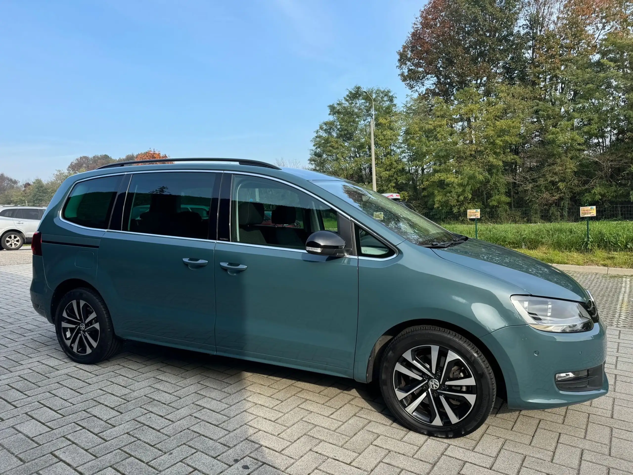 Volkswagen - Sharan