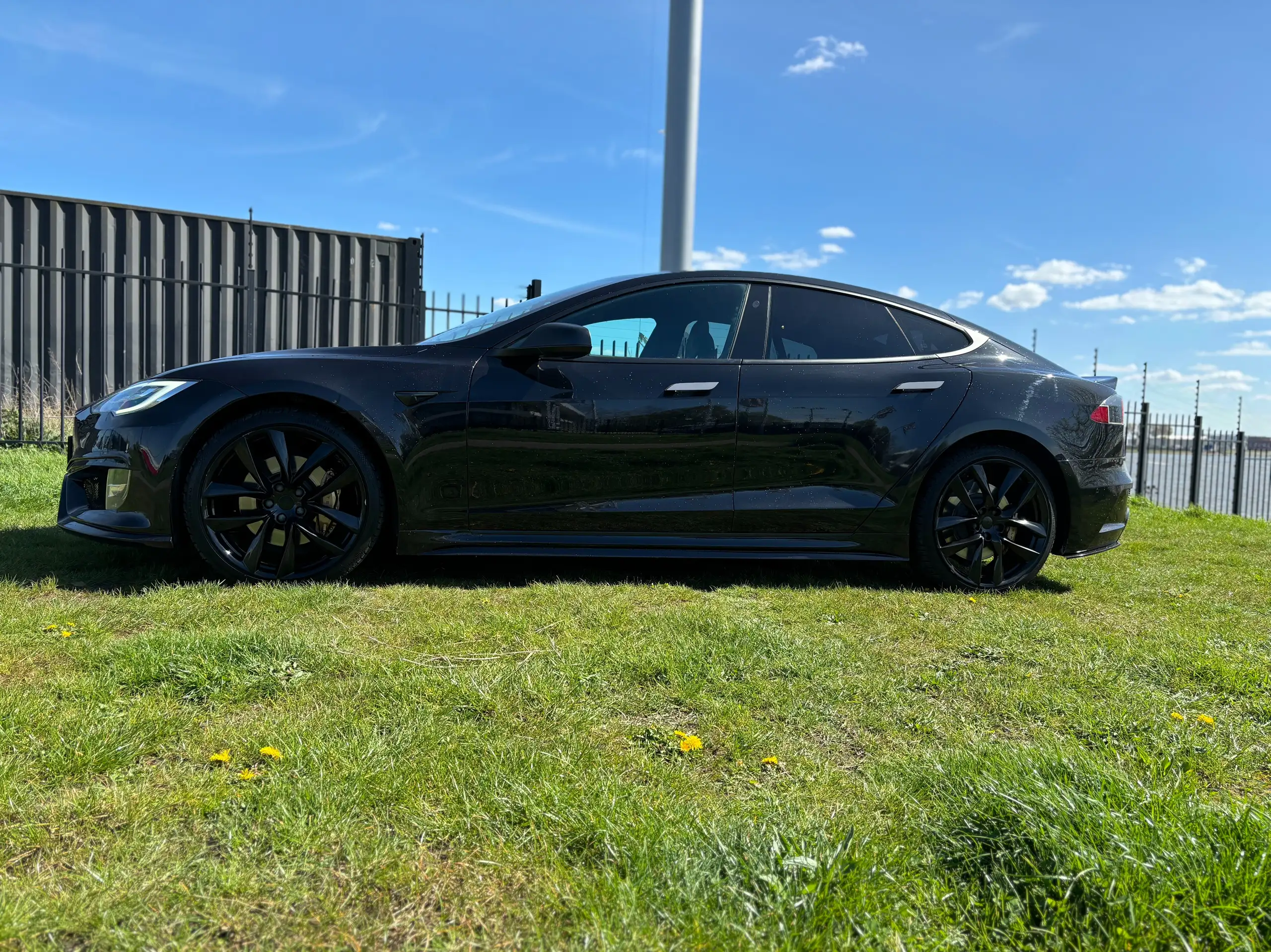 Tesla - Model S