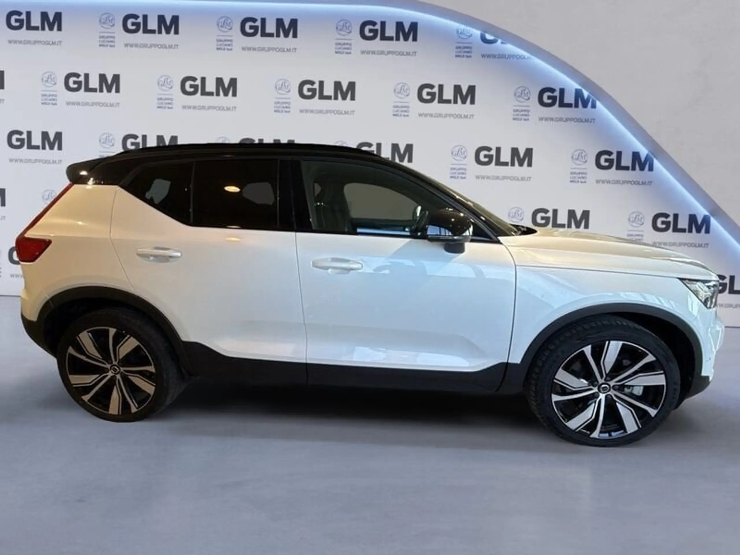 Volvo - XC40