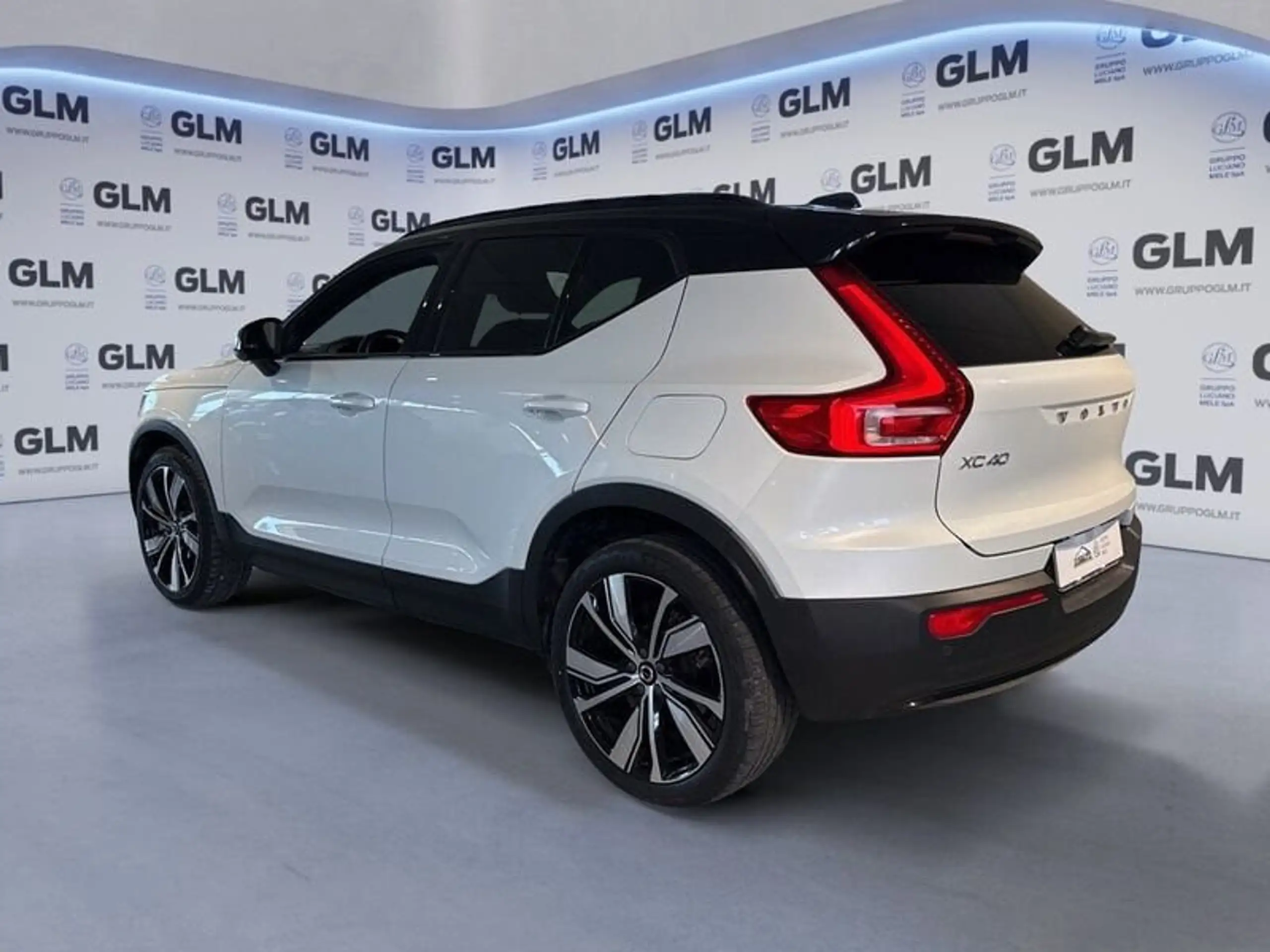 Volvo - XC40