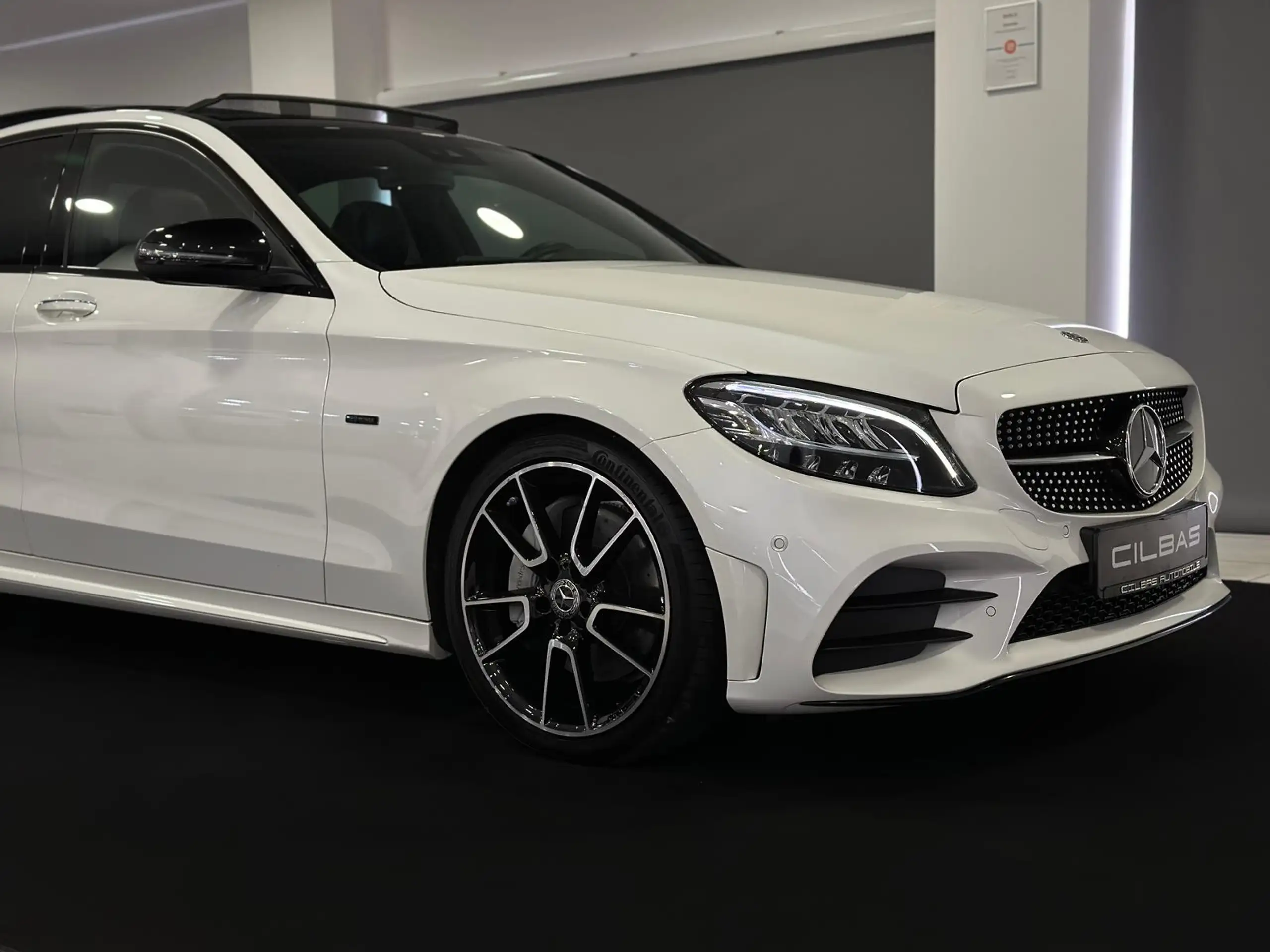 Mercedes-Benz - C 300