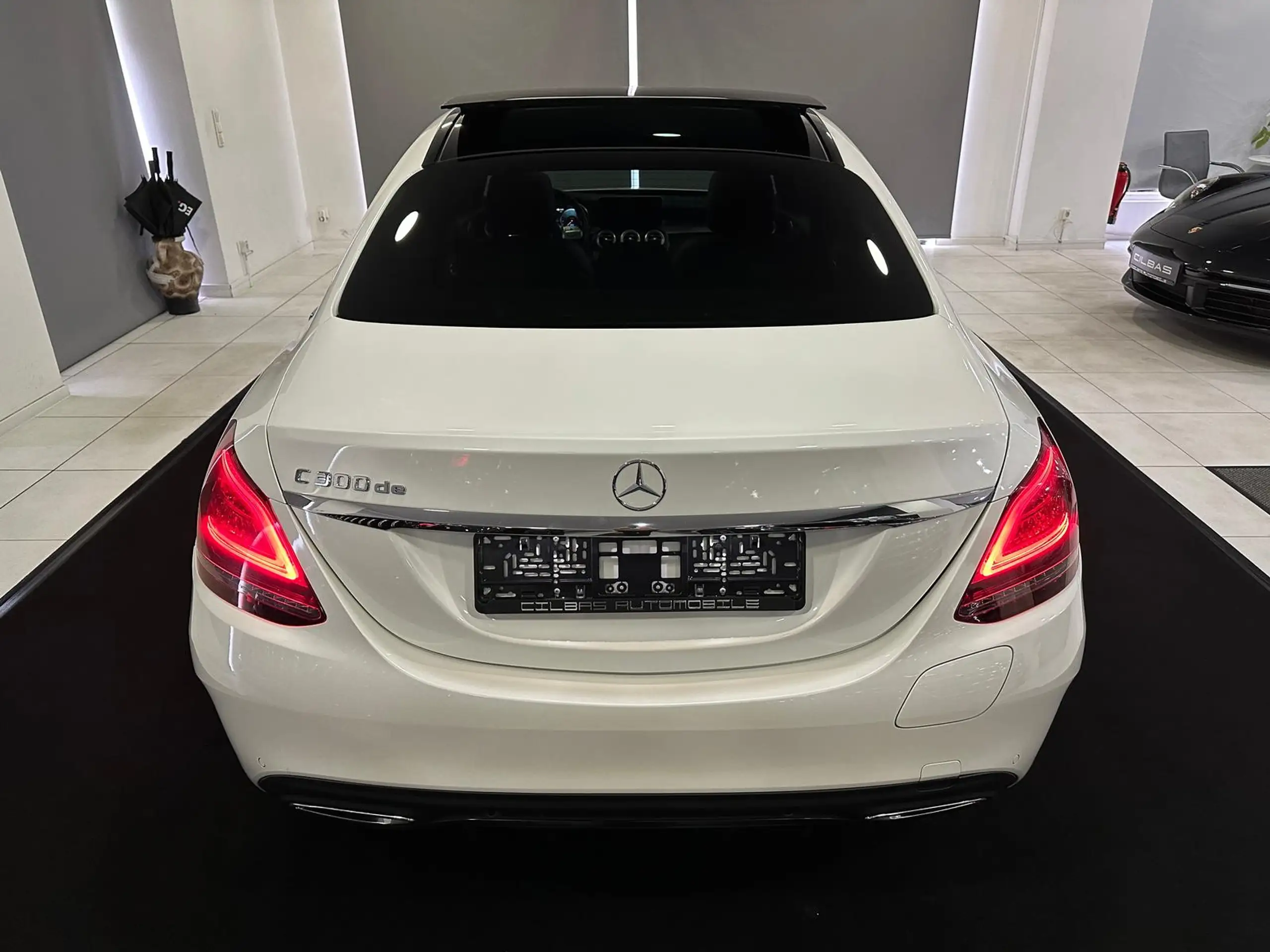 Mercedes-Benz - C 300