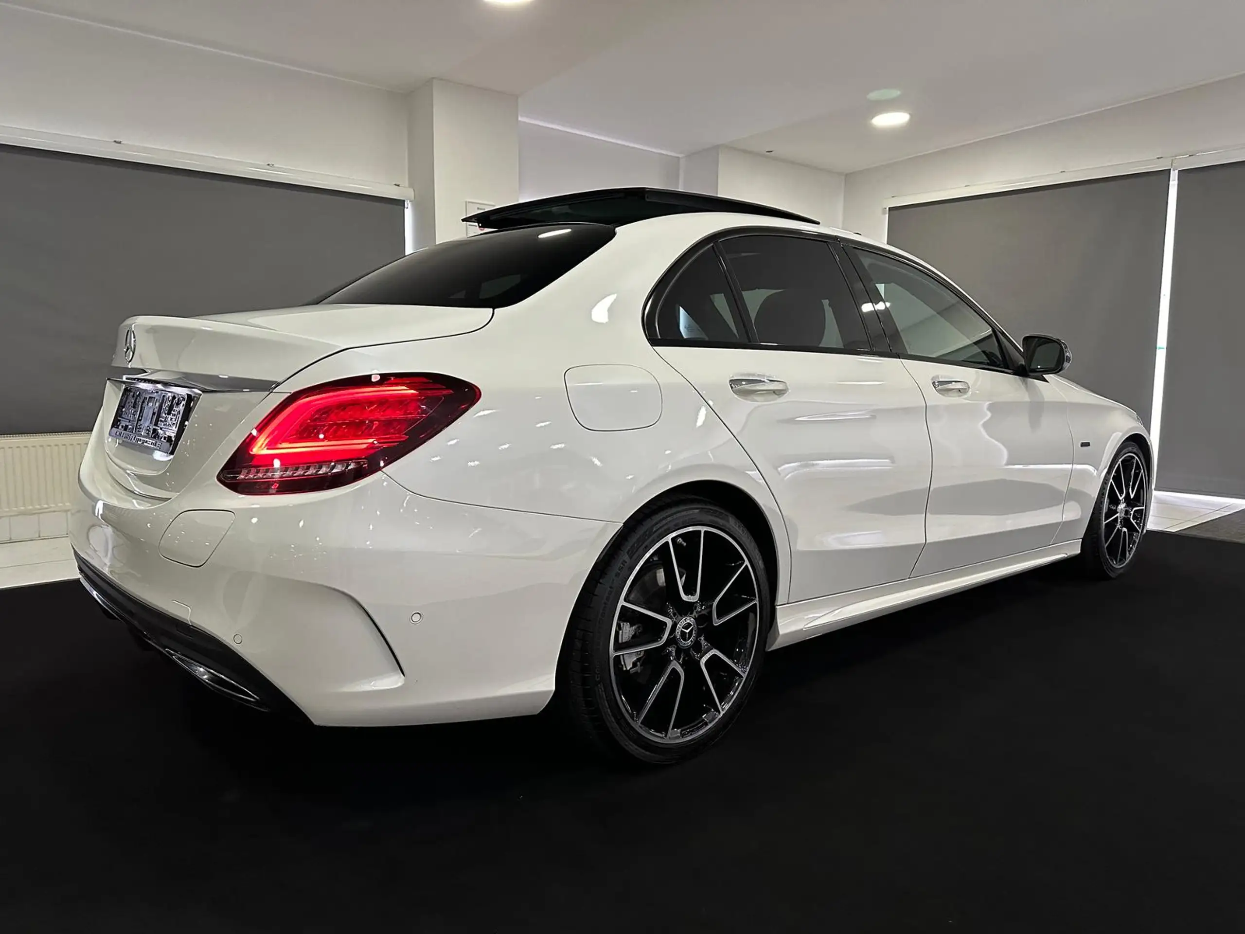 Mercedes-Benz - C 300