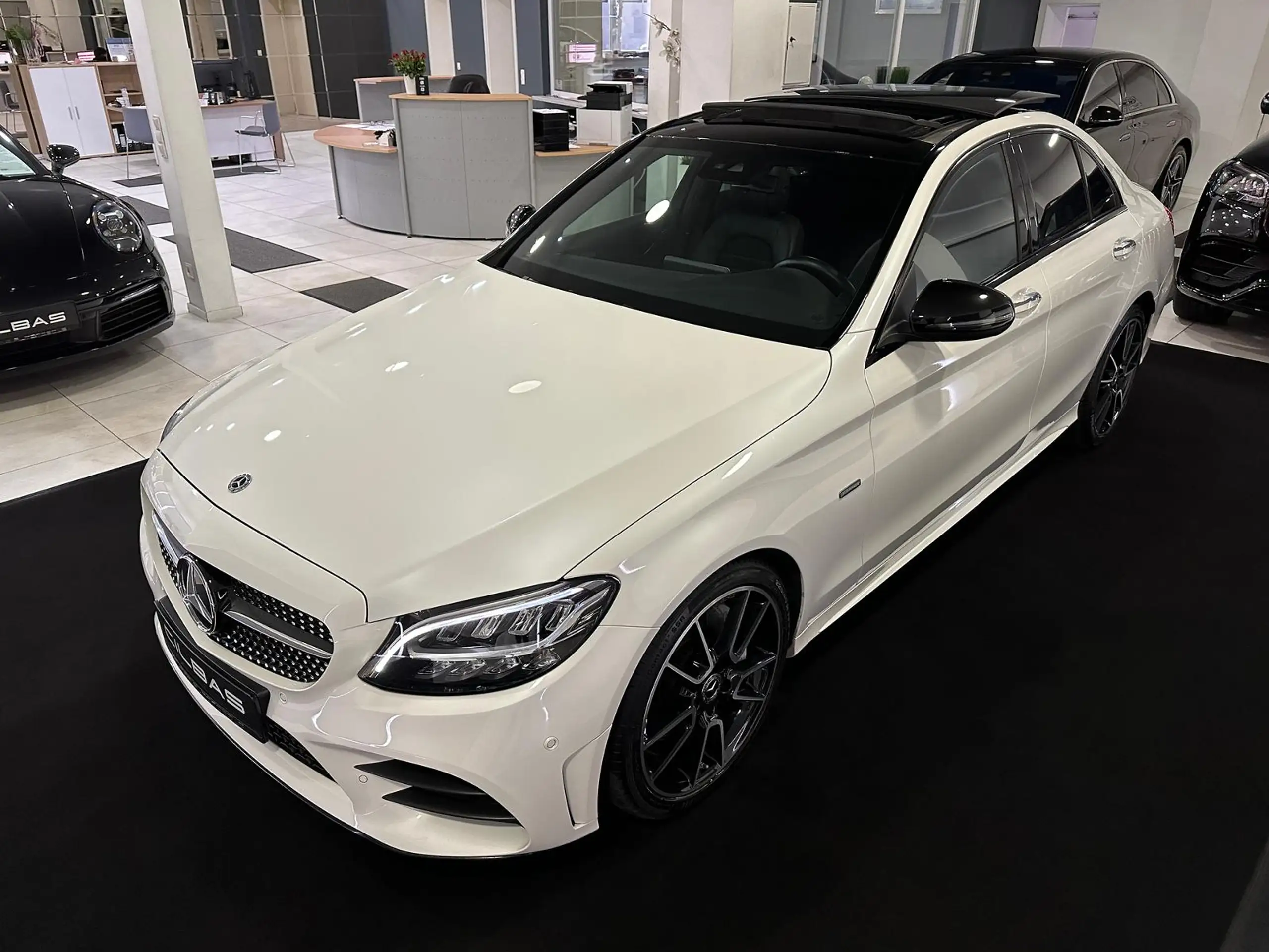 Mercedes-Benz - C 300