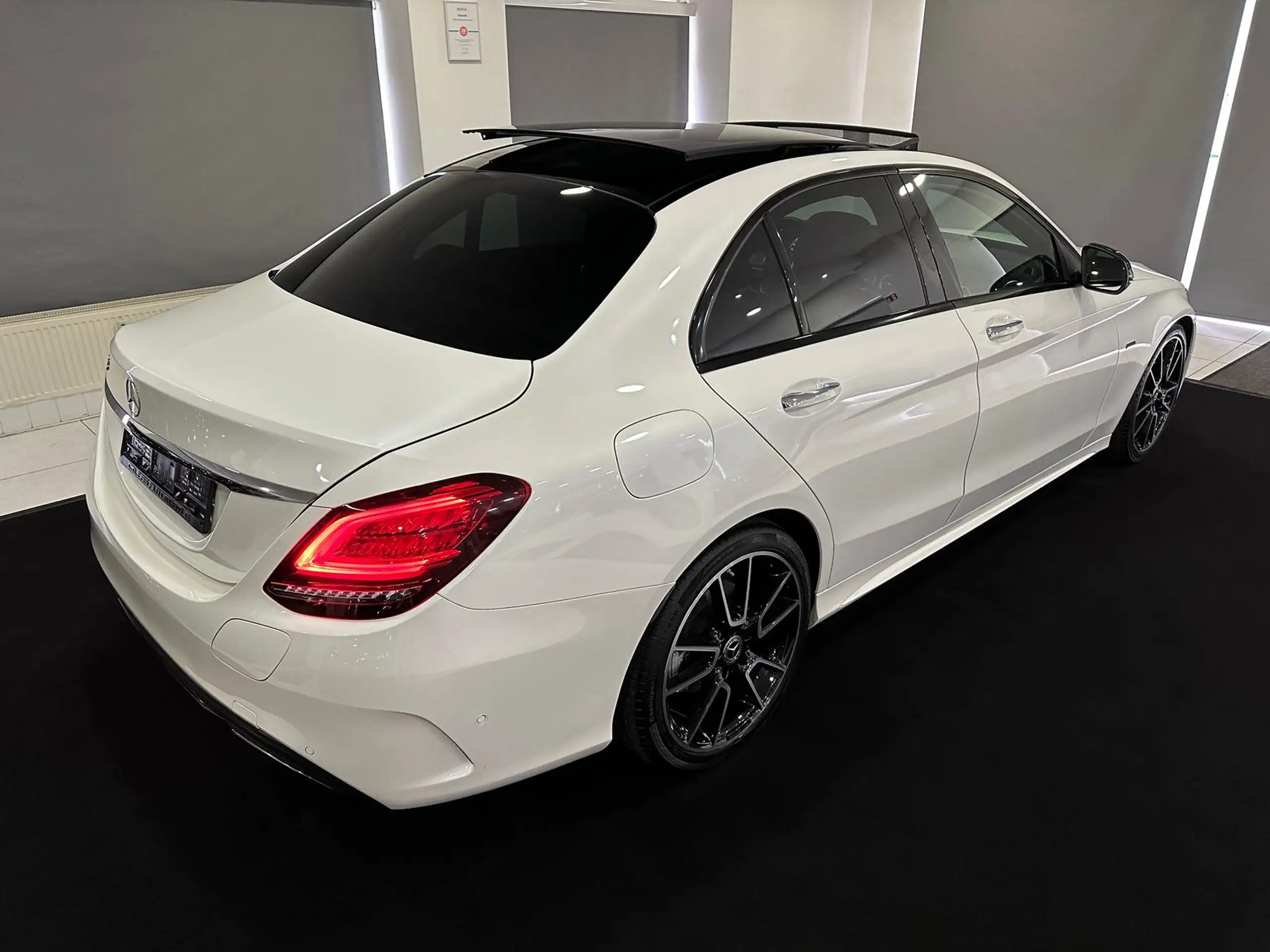 Mercedes-Benz - C 300