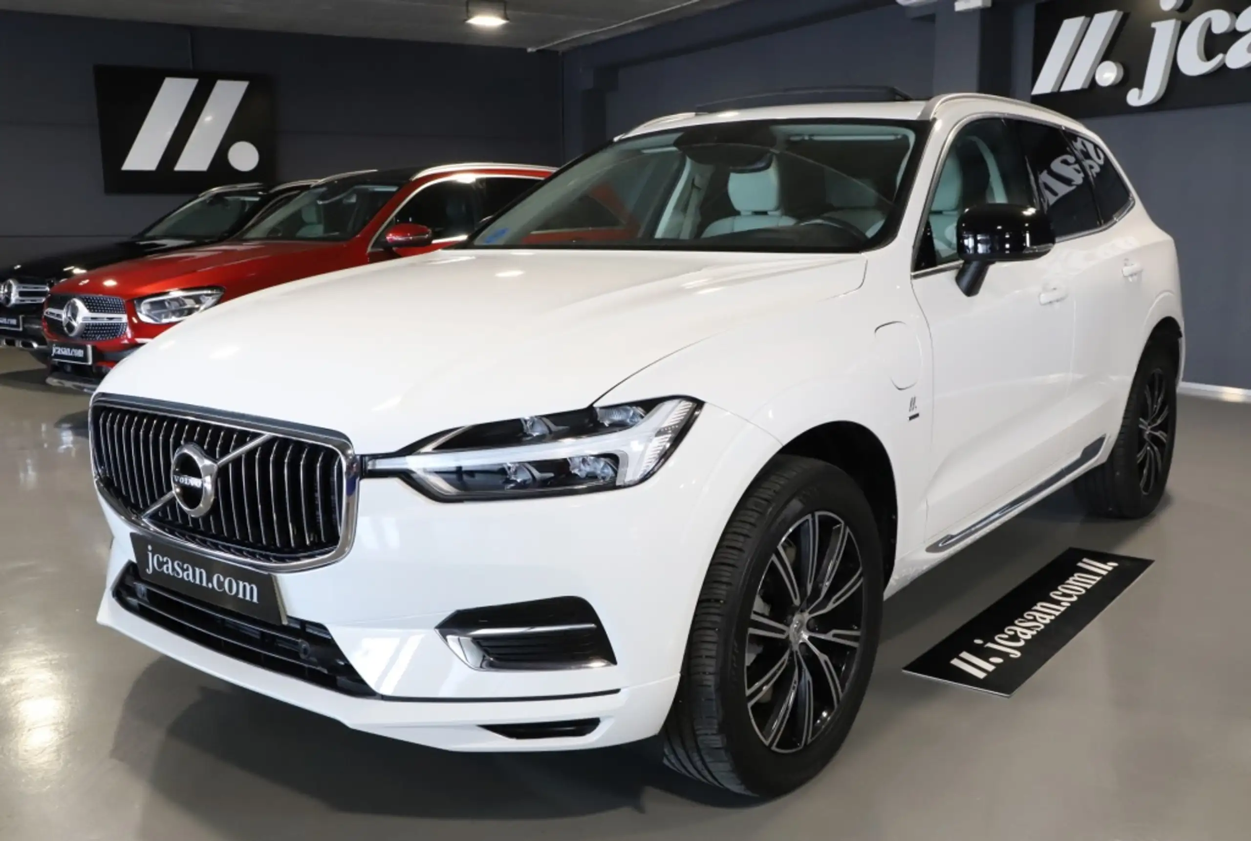 Volvo - XC60