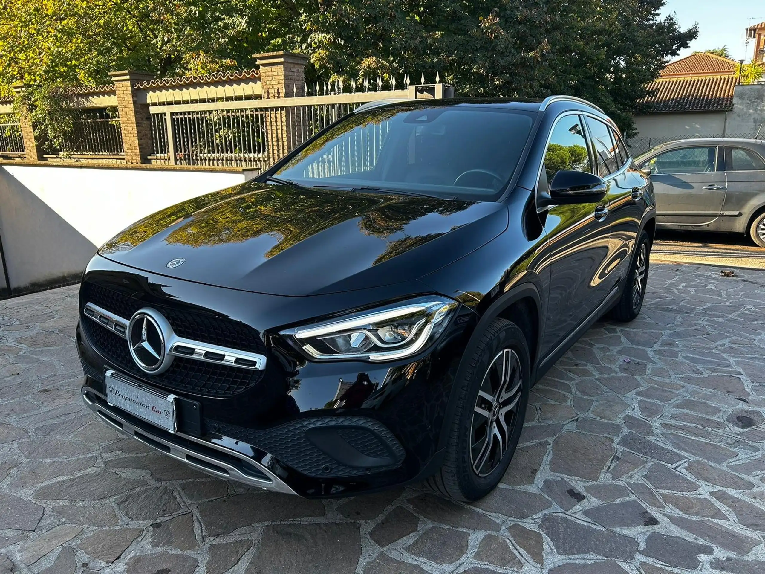 Mercedes-Benz - GLA 200