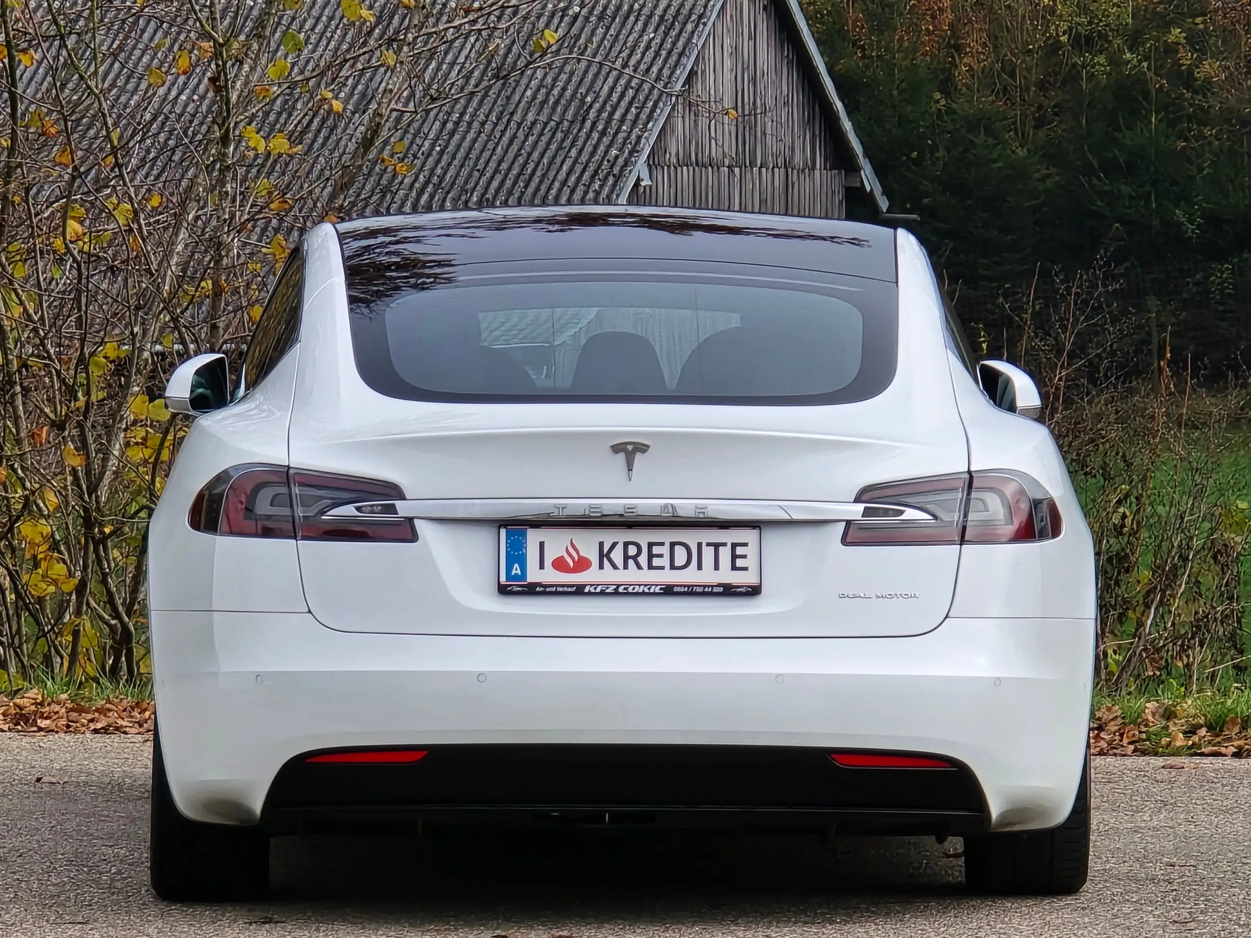 Tesla - Model S