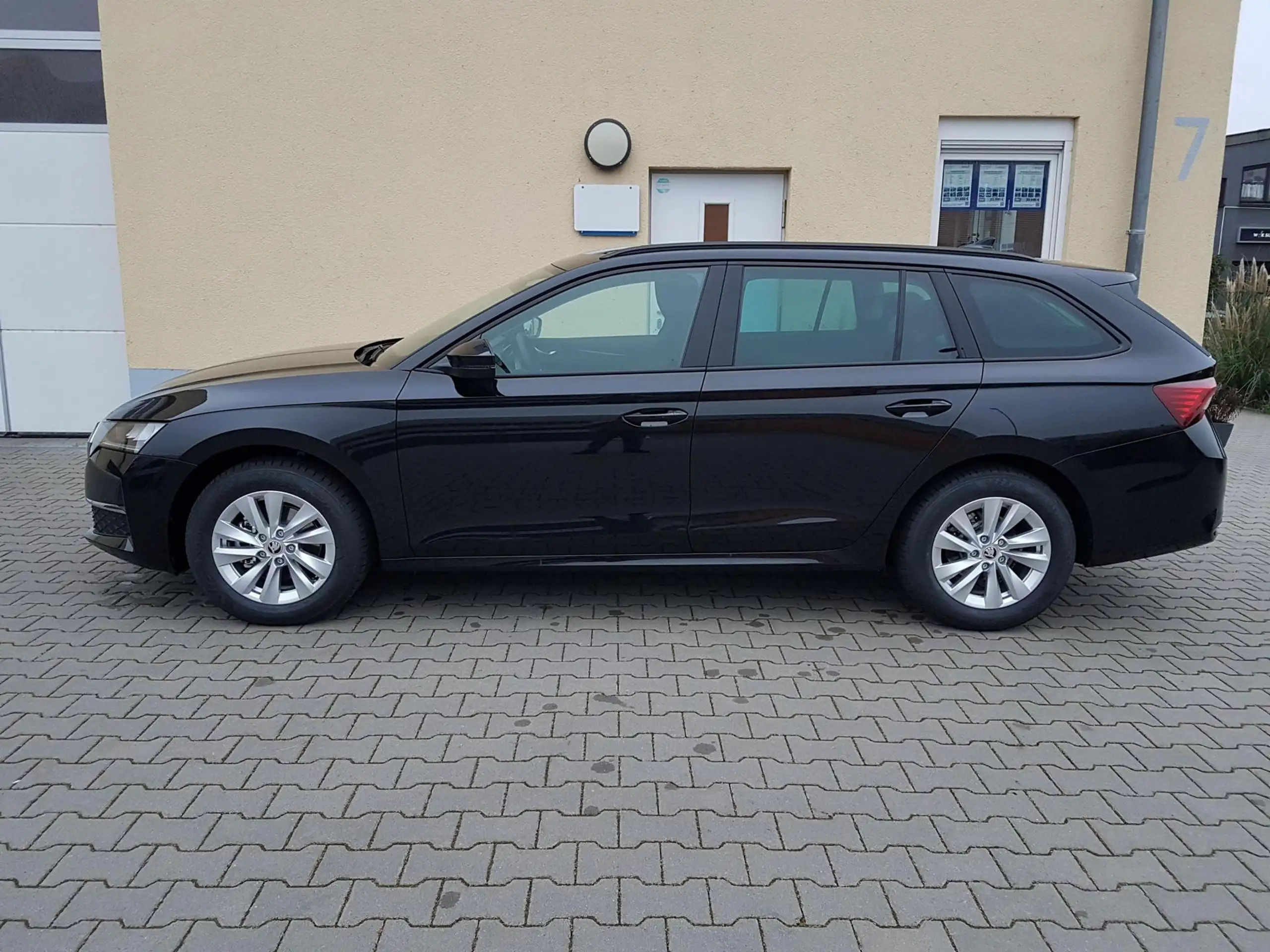 Skoda - Octavia