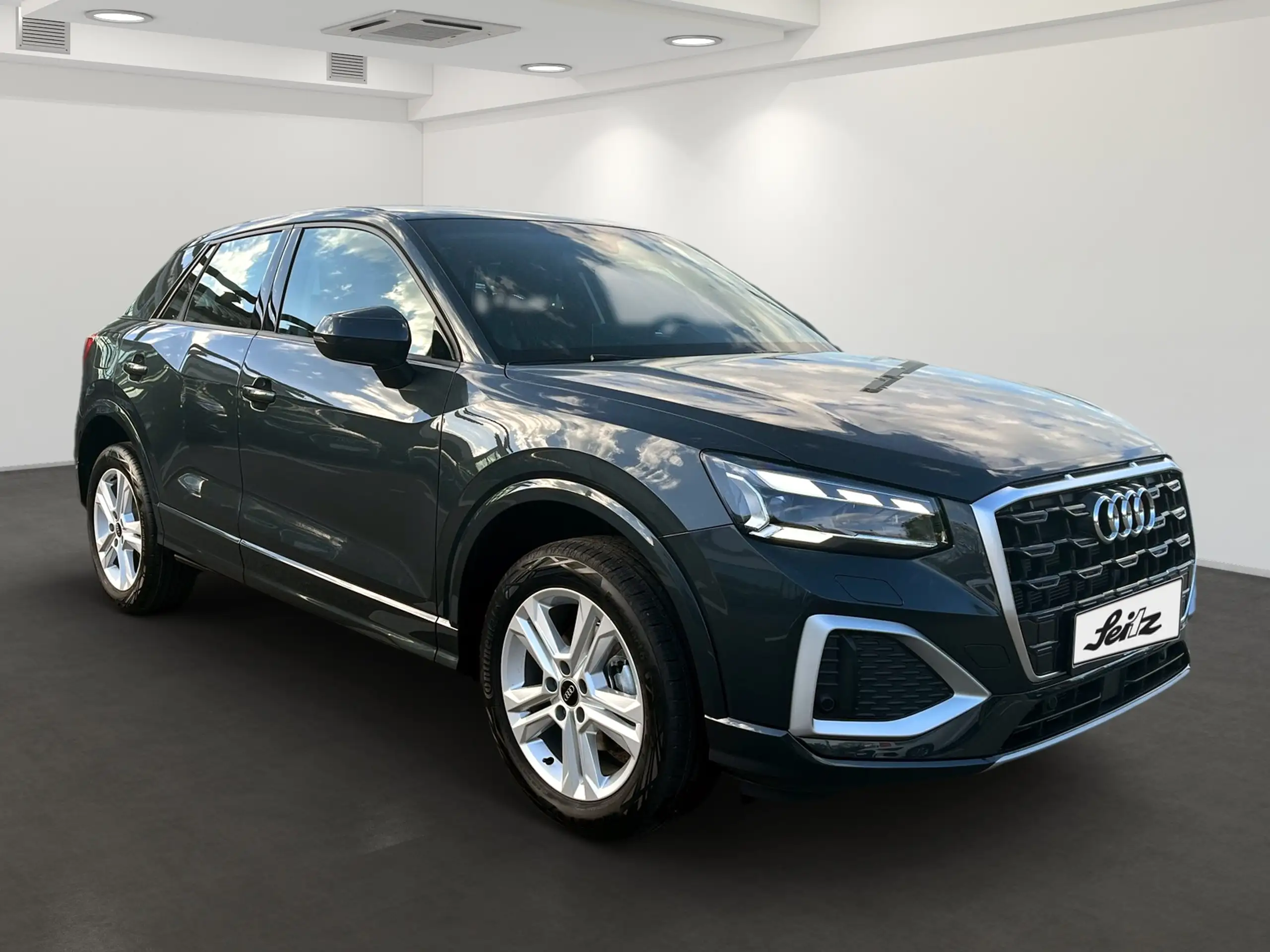 Audi - Q2