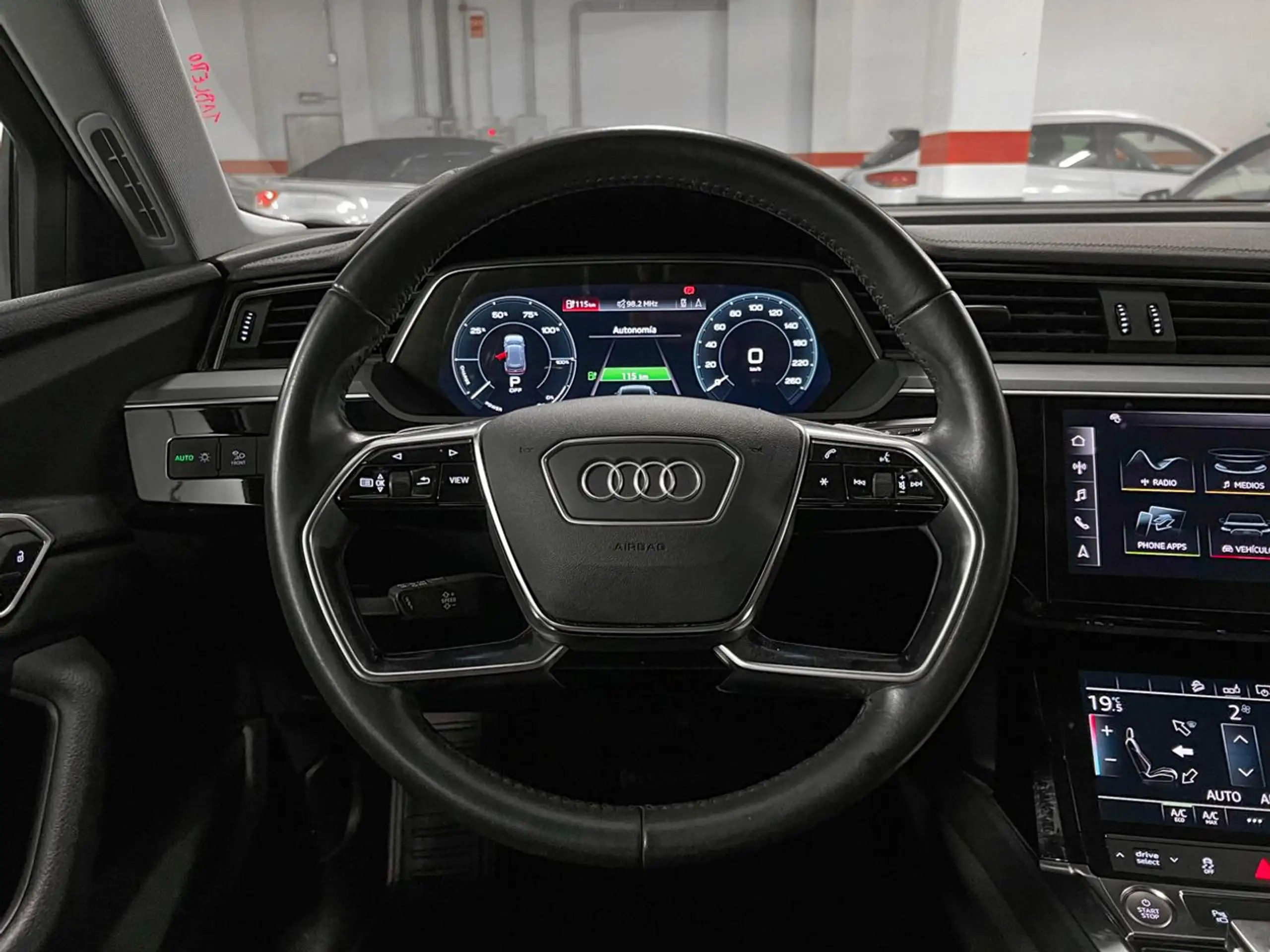 Audi - e-tron