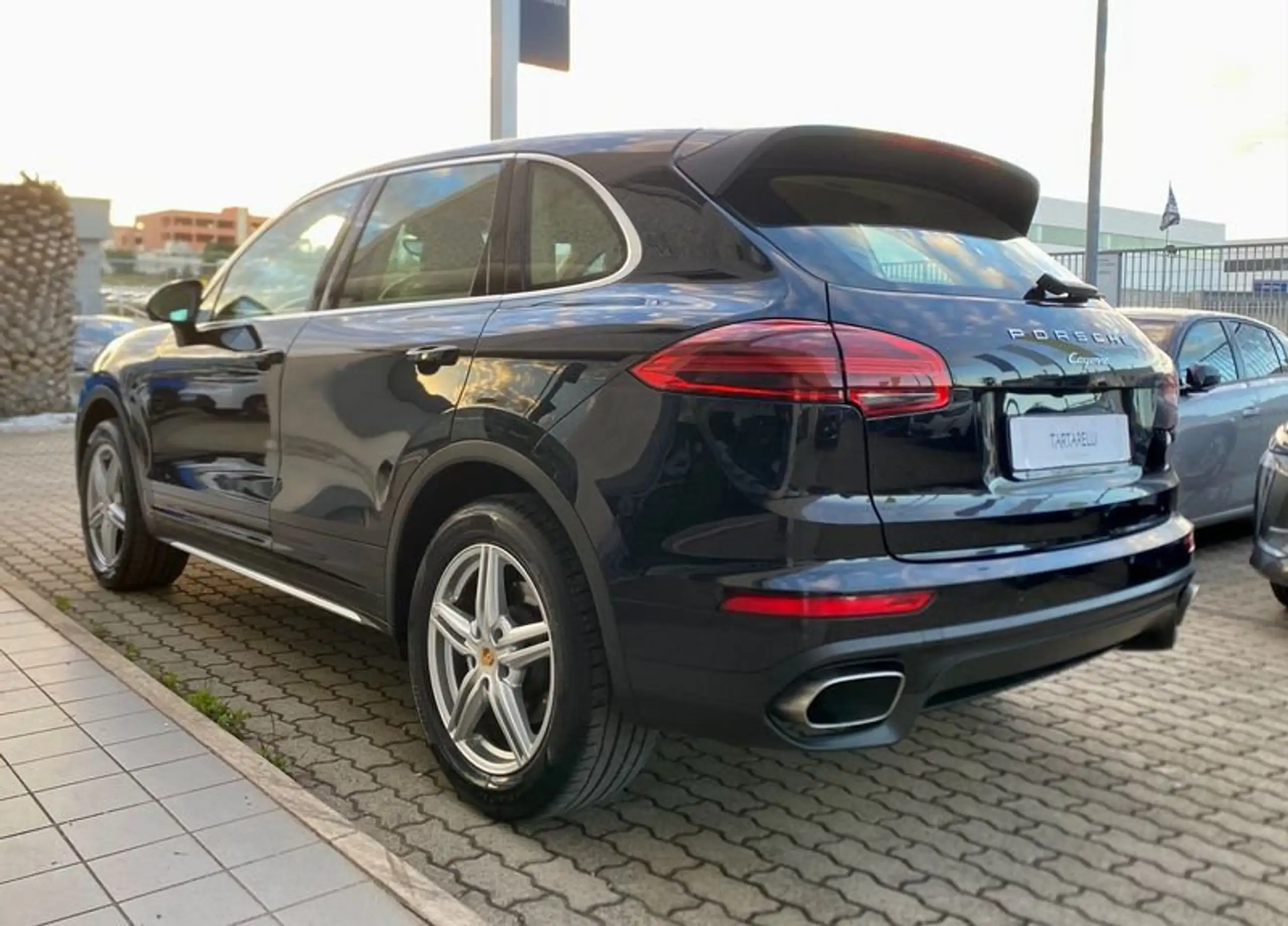 Porsche - Cayenne