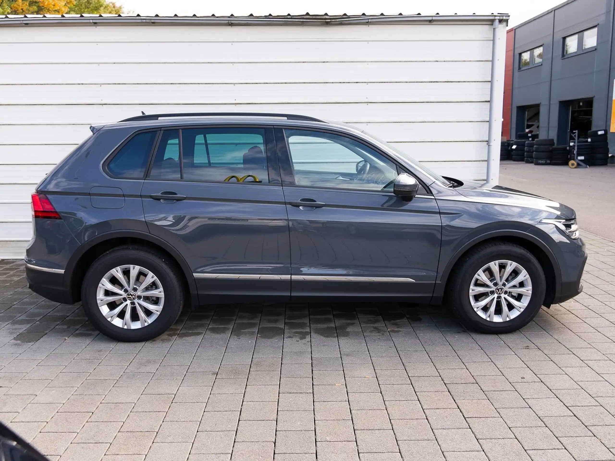 Volkswagen - Tiguan